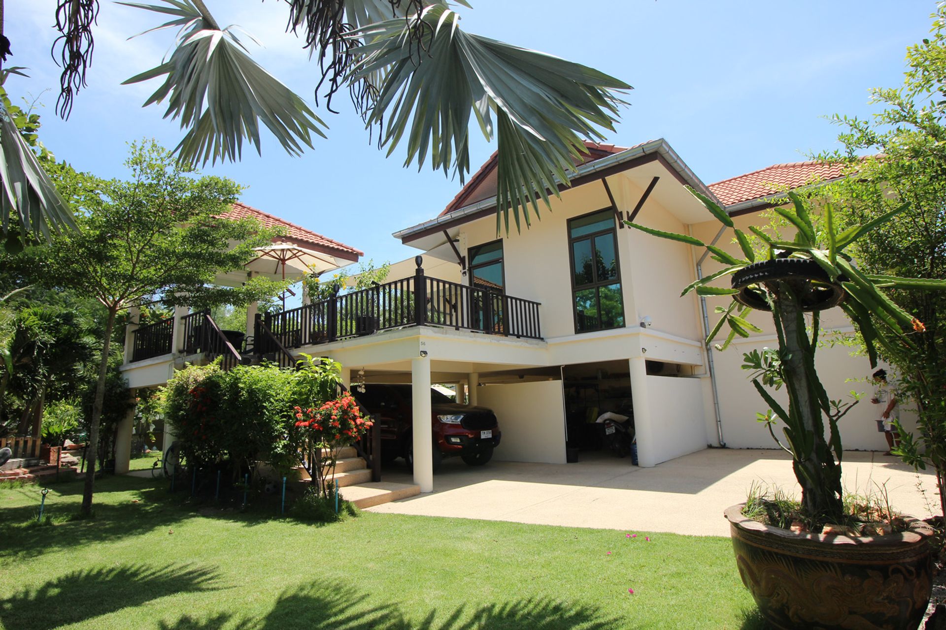 House in Hua Hin, Prachuap Khiri Khan 10066120