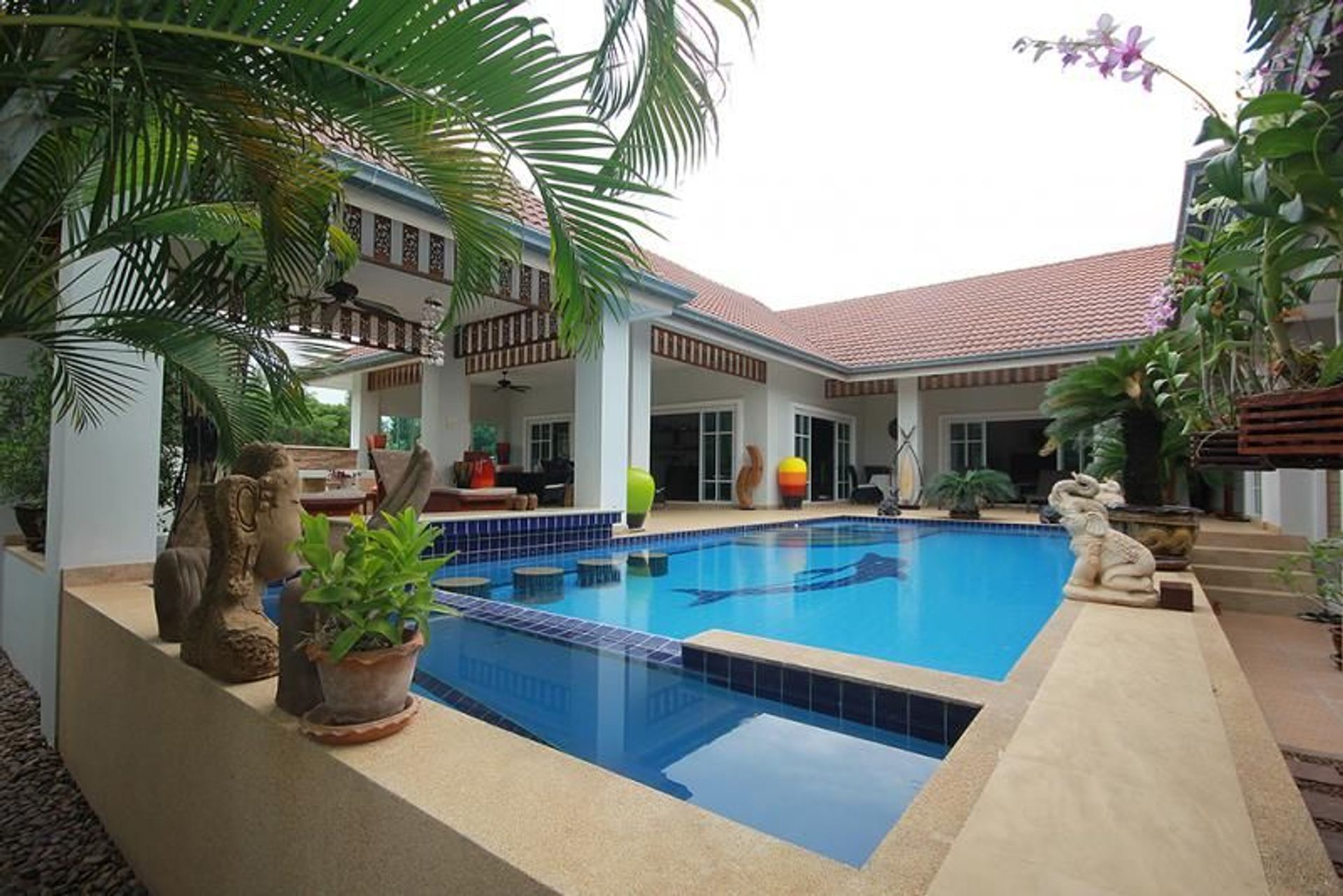 House in Hua Hin, Prachuap Khiri Khan 10066154