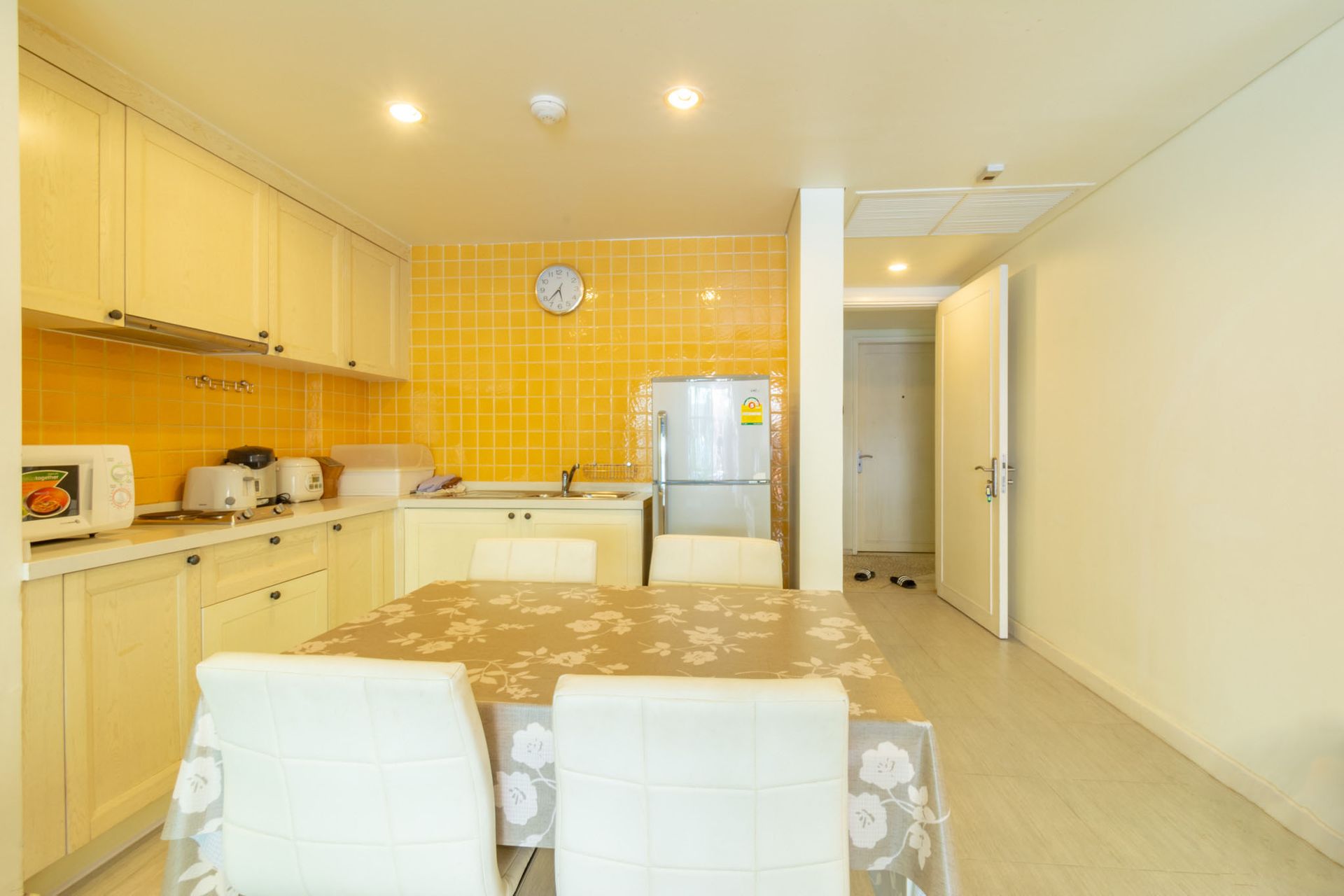 Condominium in Hua Hin, Prachuap Khiri Khan 10066199