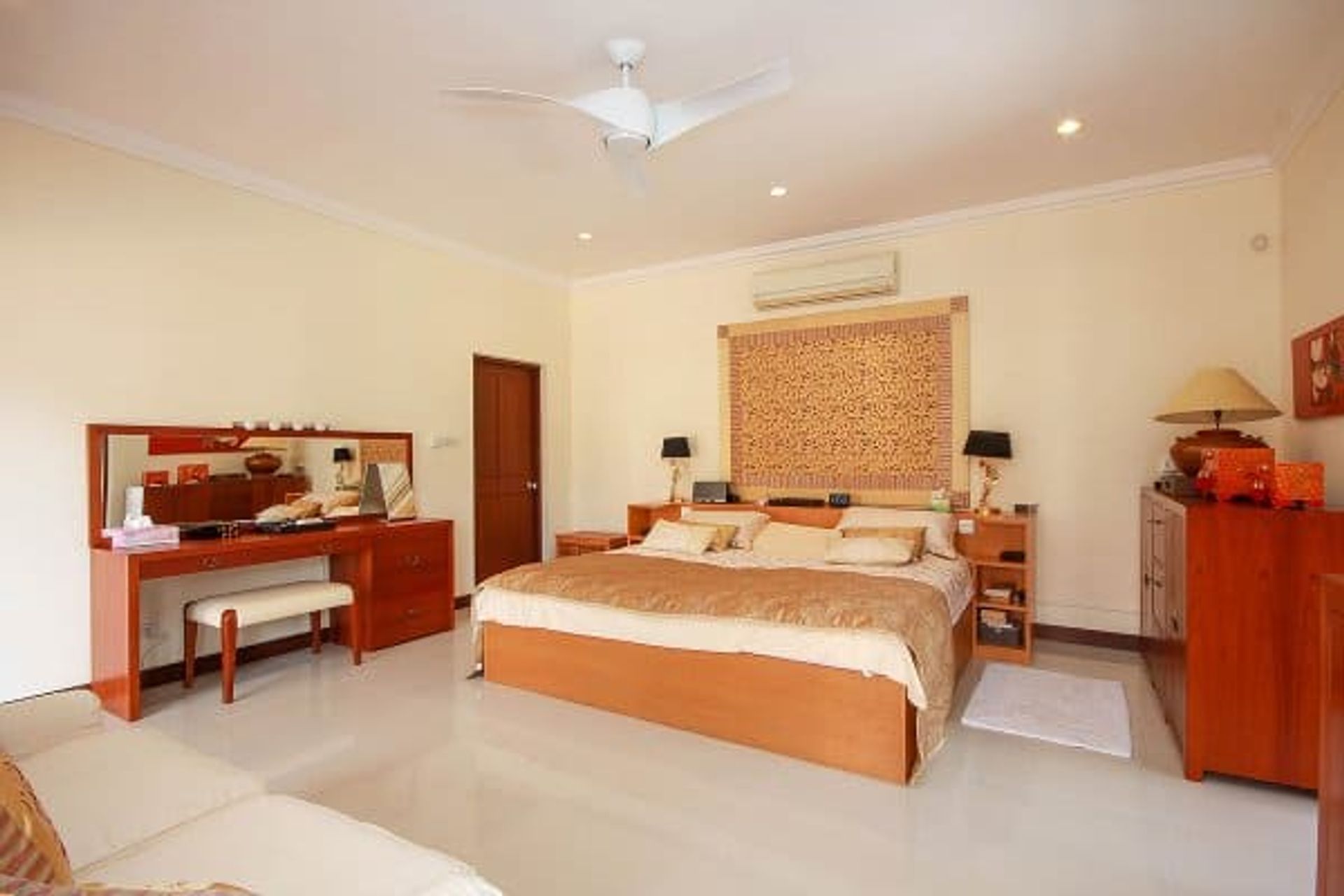 Hus i Hua Hin, Prachuap Khiri Khan 10066212