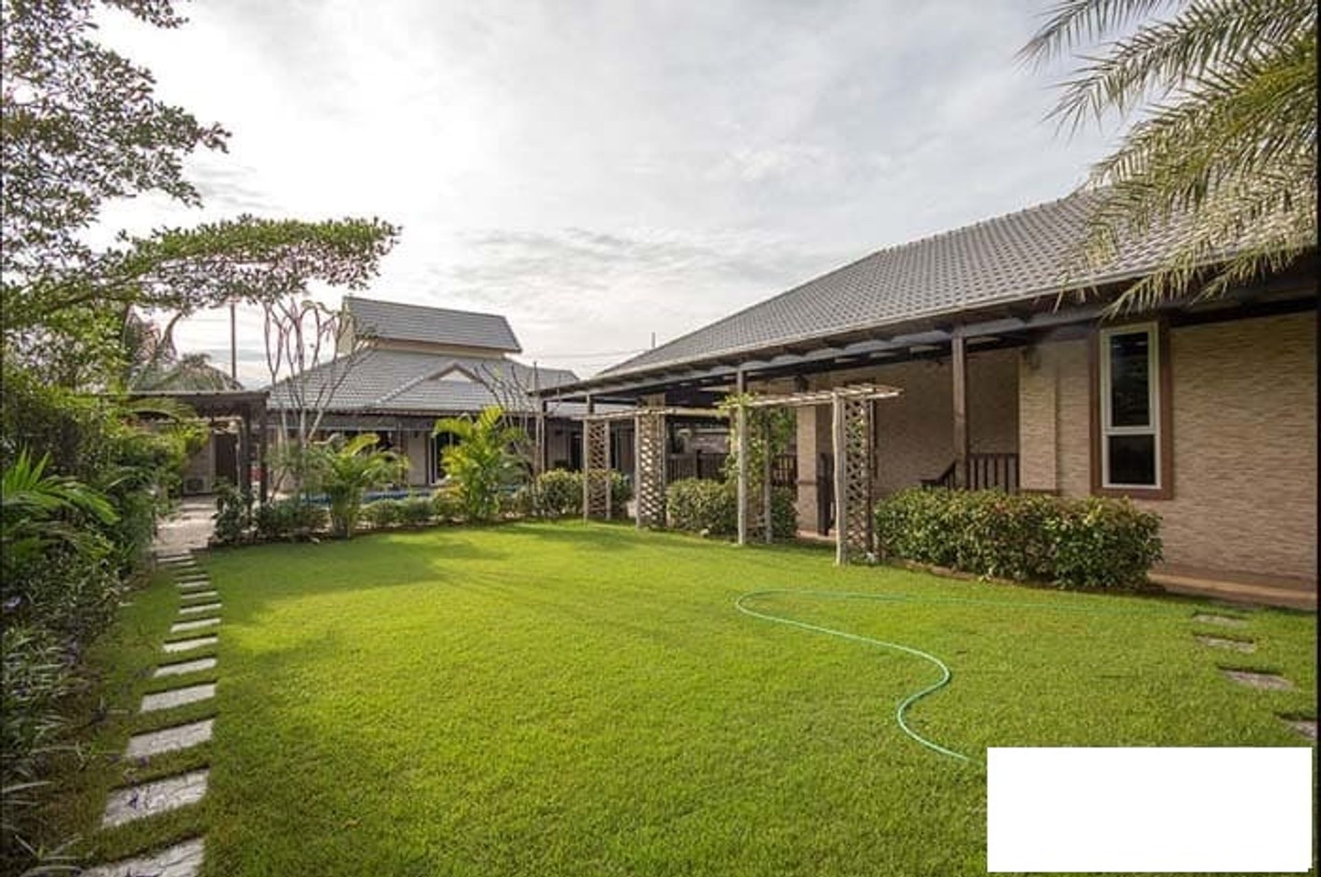 Hus i Hua Hin, Prachuap Khiri Khan 10066221