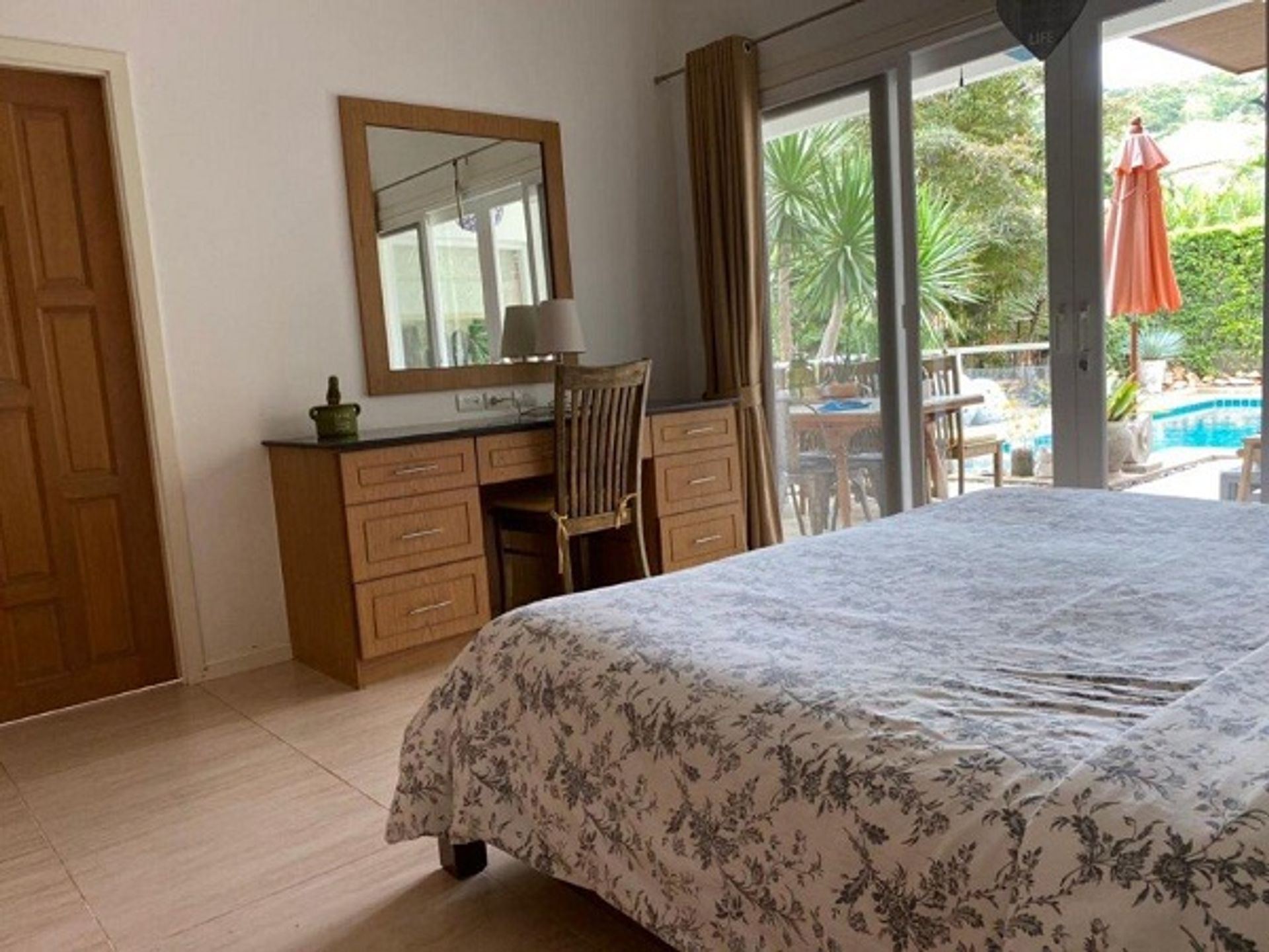 Hus i Hua Hin, Prachuap Khiri Khan 10066321