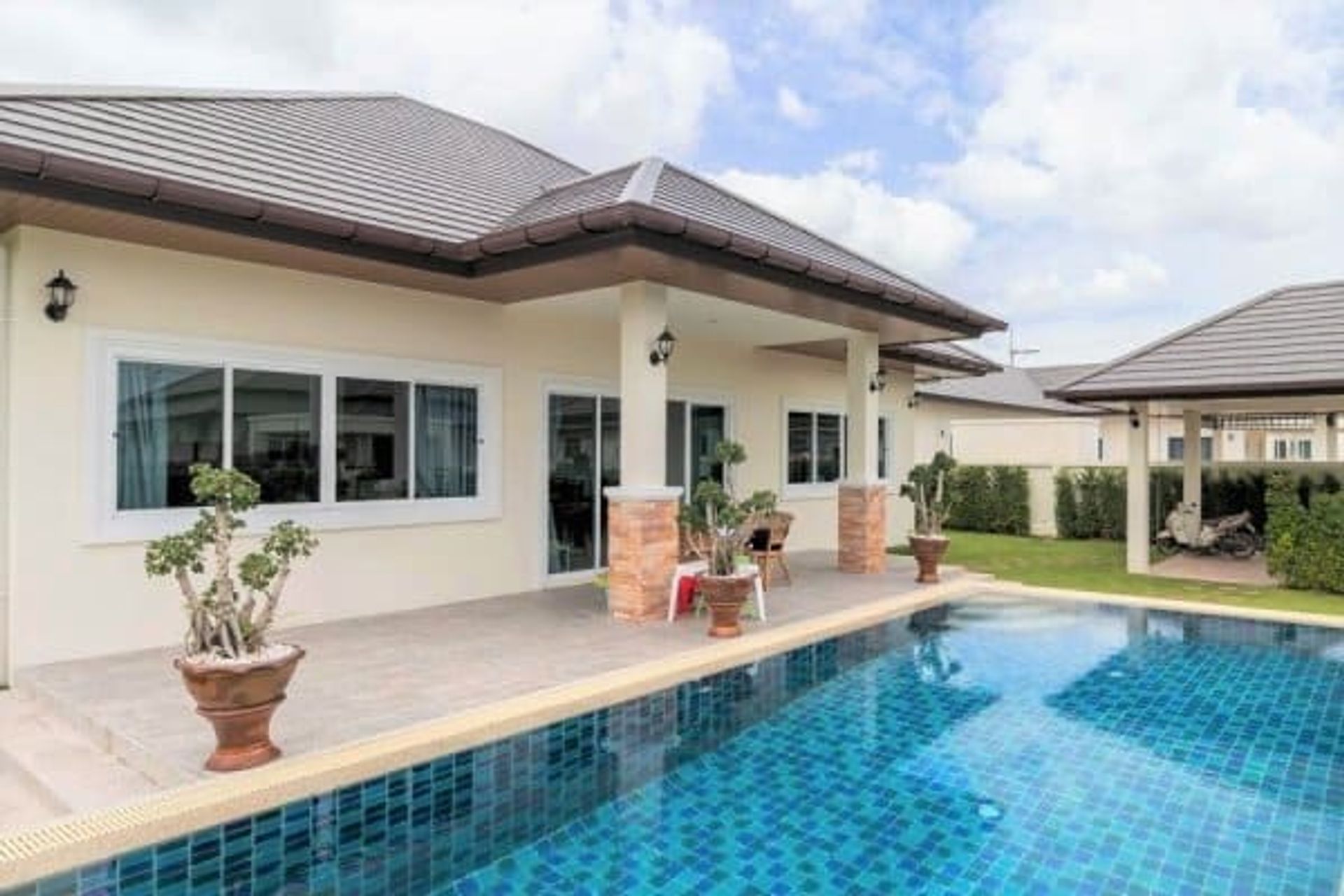 Talo sisään Hua Hin, Prachuap Khiri Khan 10066324