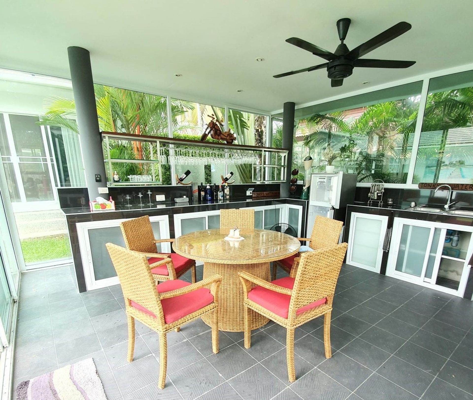 House in Hua Hin, Prachuap Khiri Khan 10066333