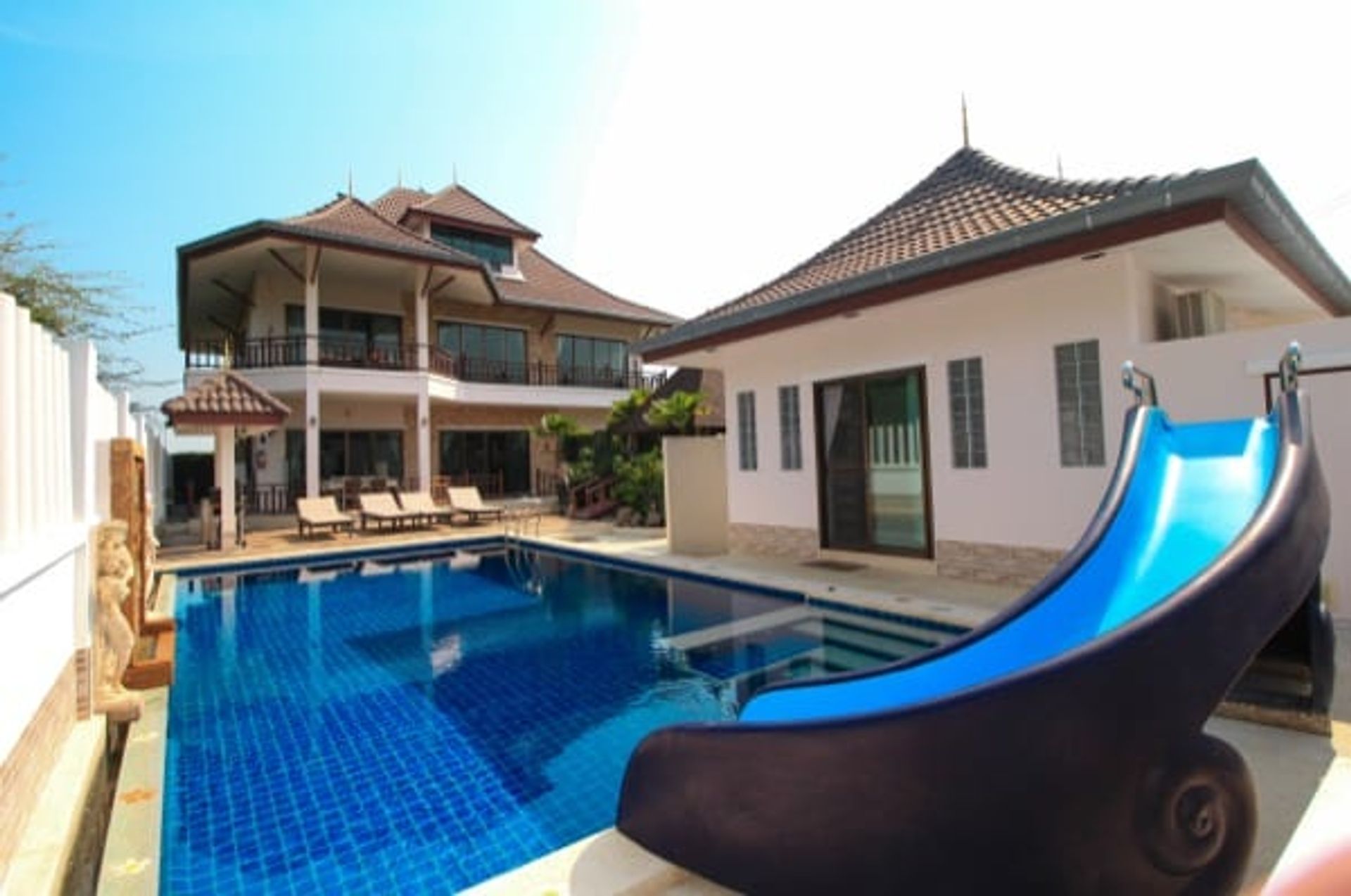 Talo sisään Hua Hin, Prachuap Khiri Khan 10066335