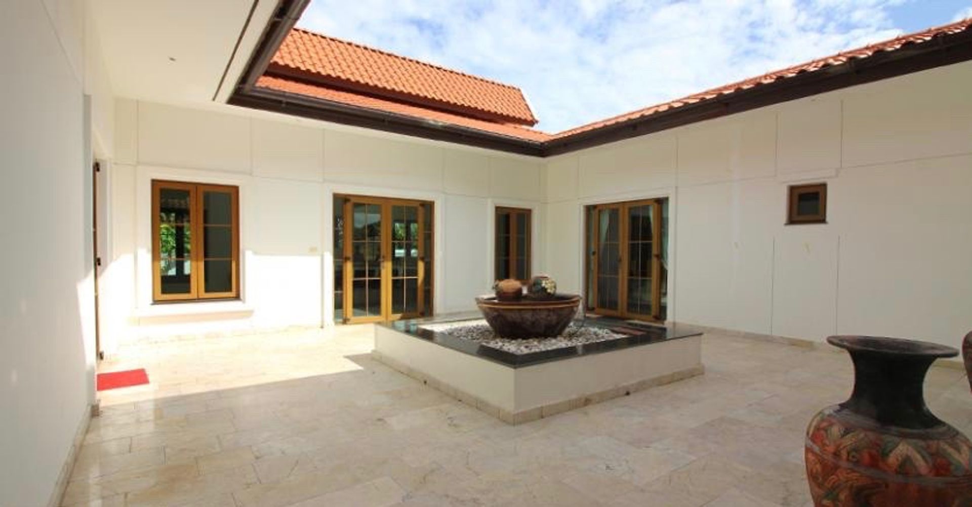 Hus i Hua Hin, Prachuap Khiri Khan 10066339