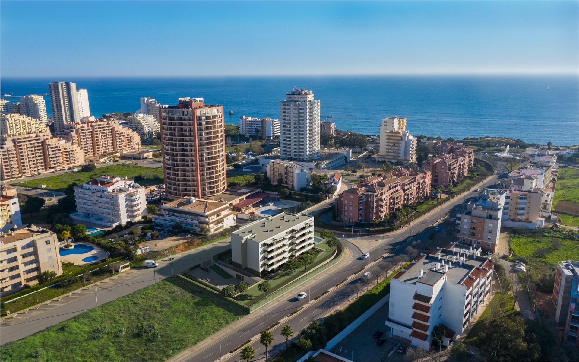 Condominium in PortimÃ&pound;o, Algarve 10066544