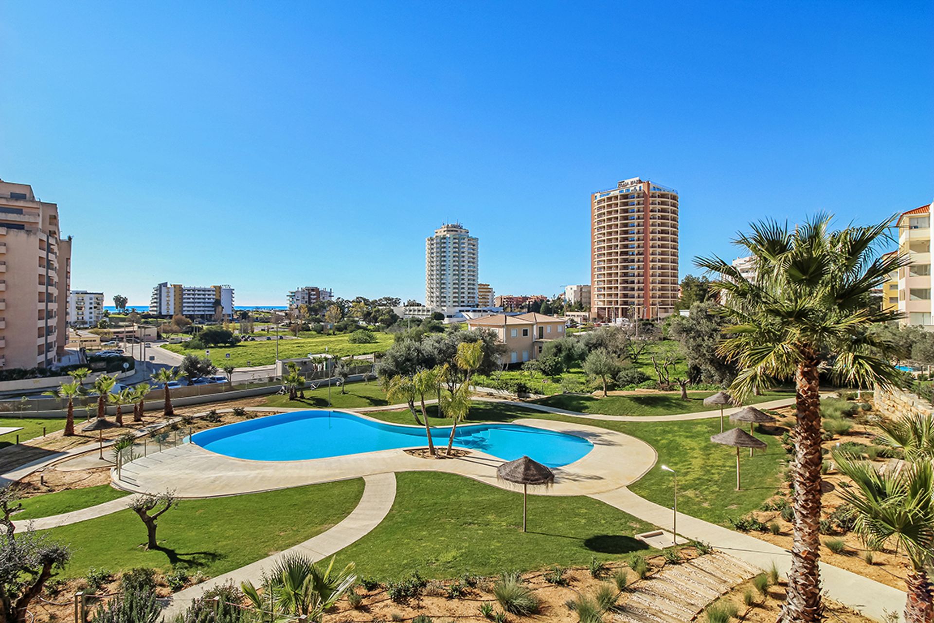 Condominio nel PortimÃ&pound;o, Algarve 10066585