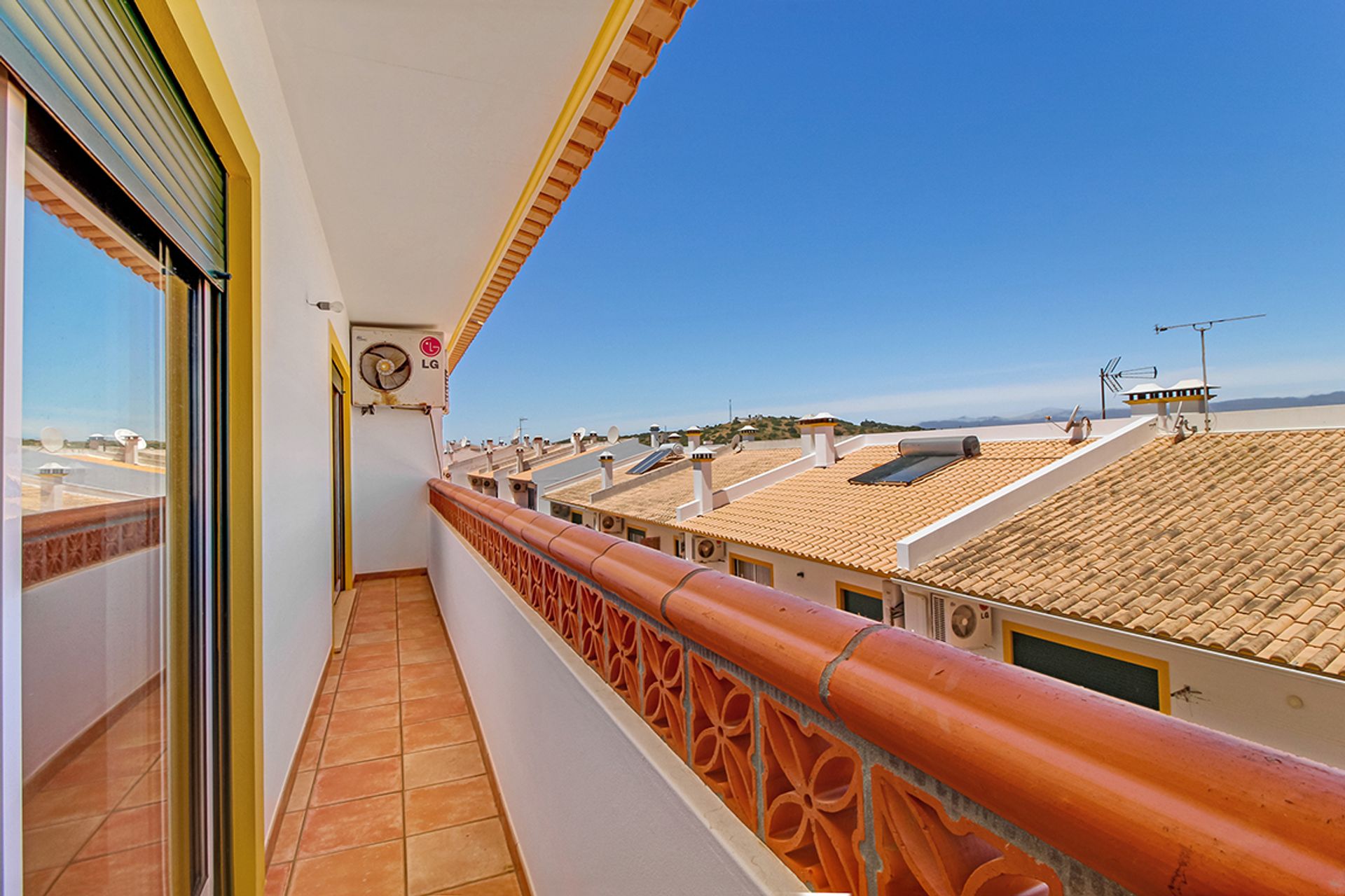 Condominium in Burgau, Algarve 10066666