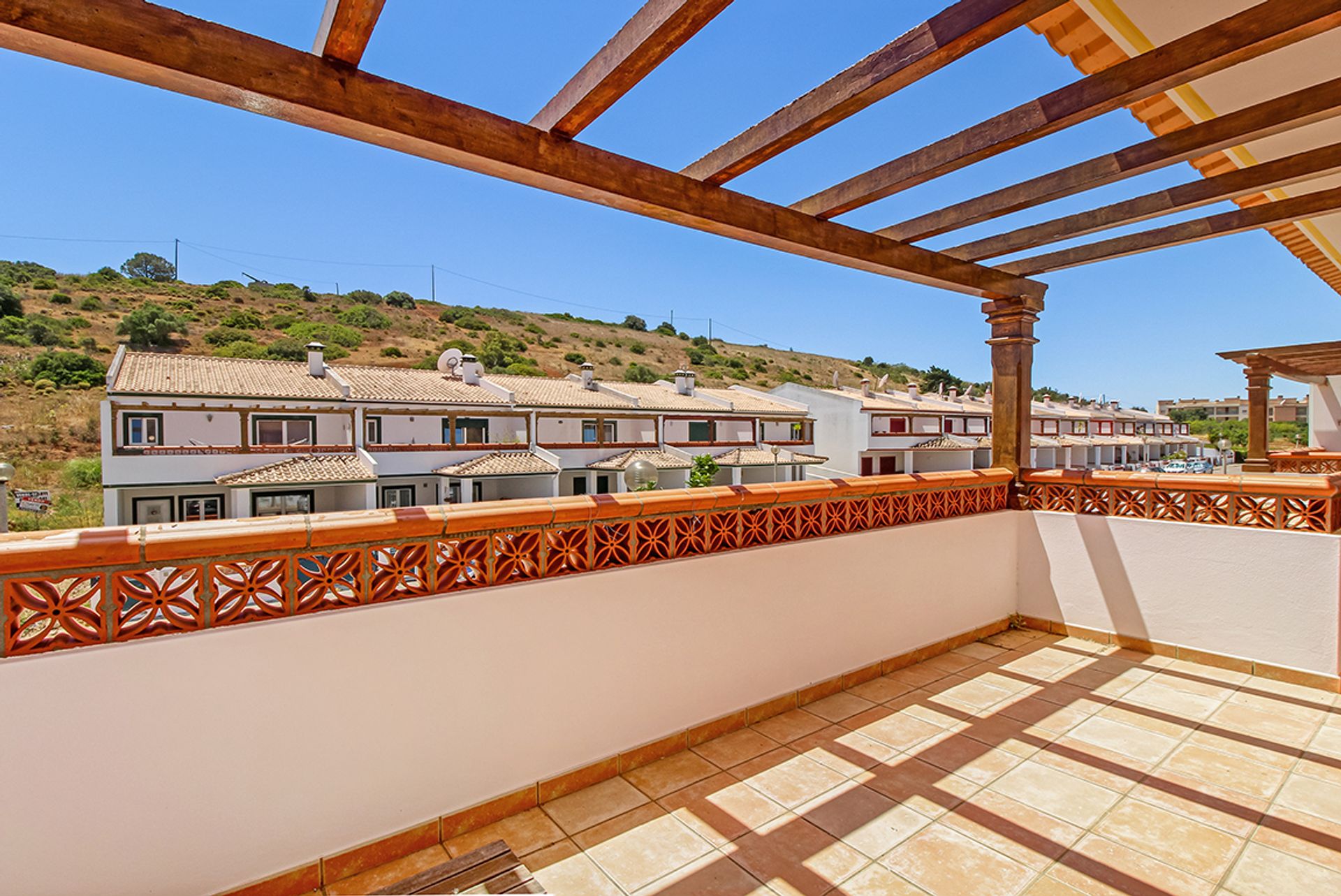 Condominium in Burgau, Algarve 10066666