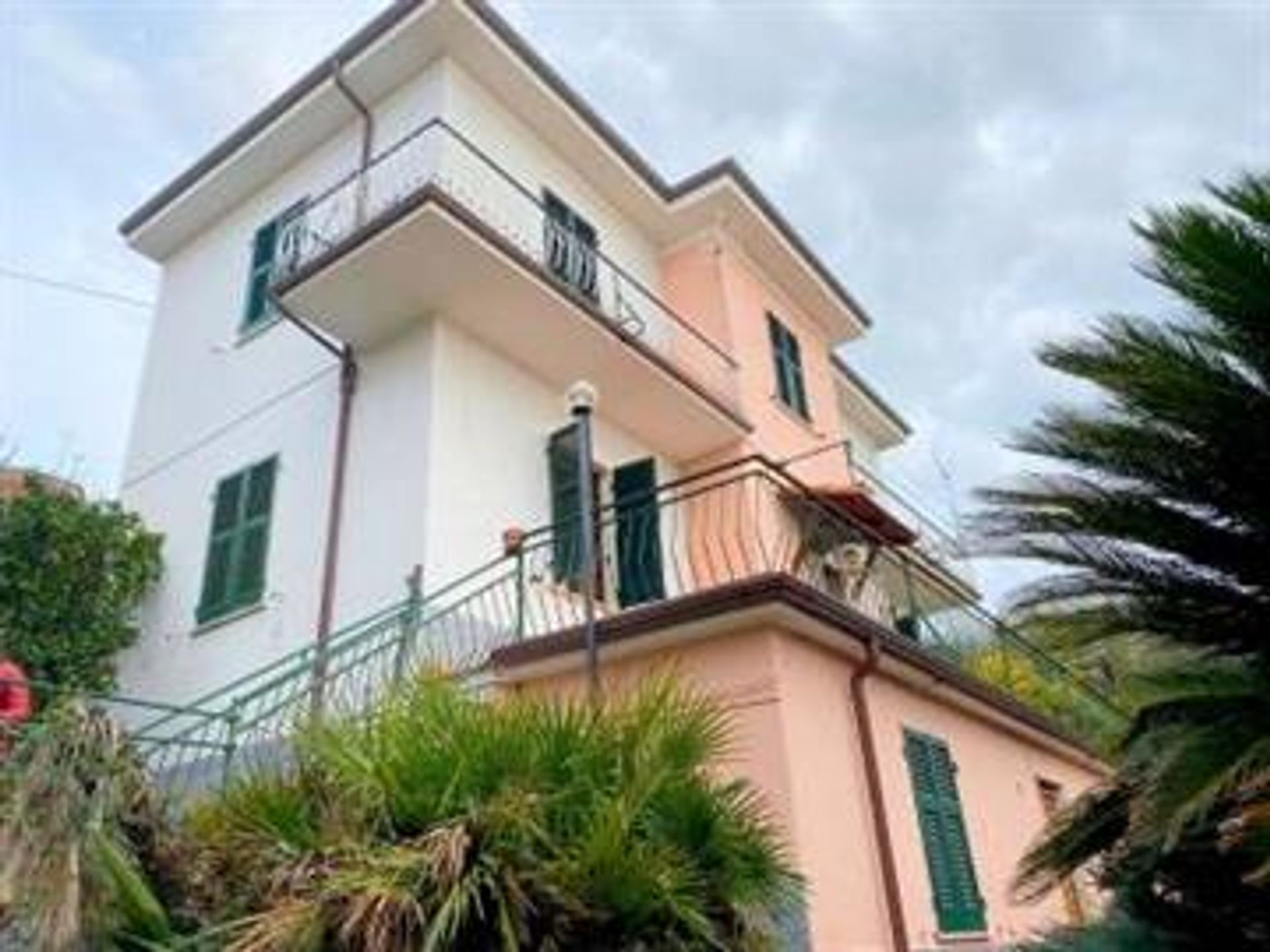 Condominium dans Lerici, Ligurie 10068022