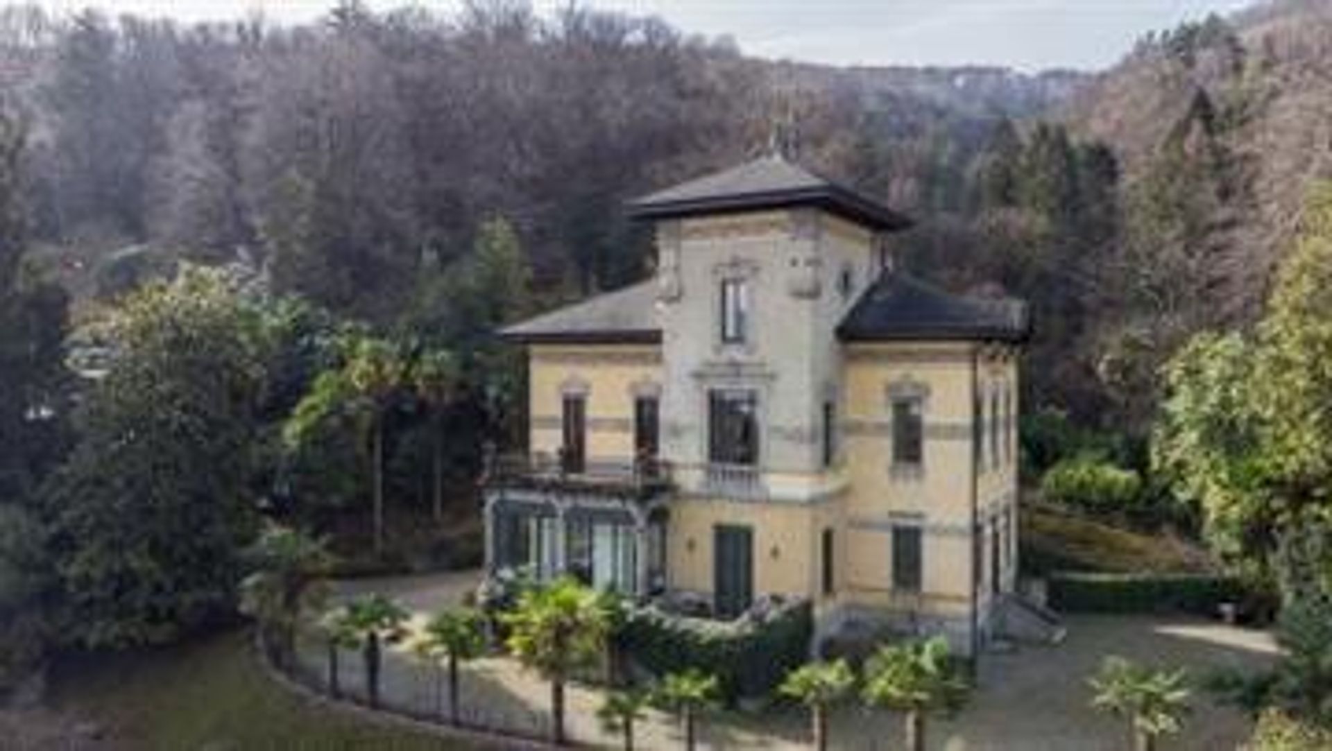 Rumah di Stresa, Piemonte 10068288