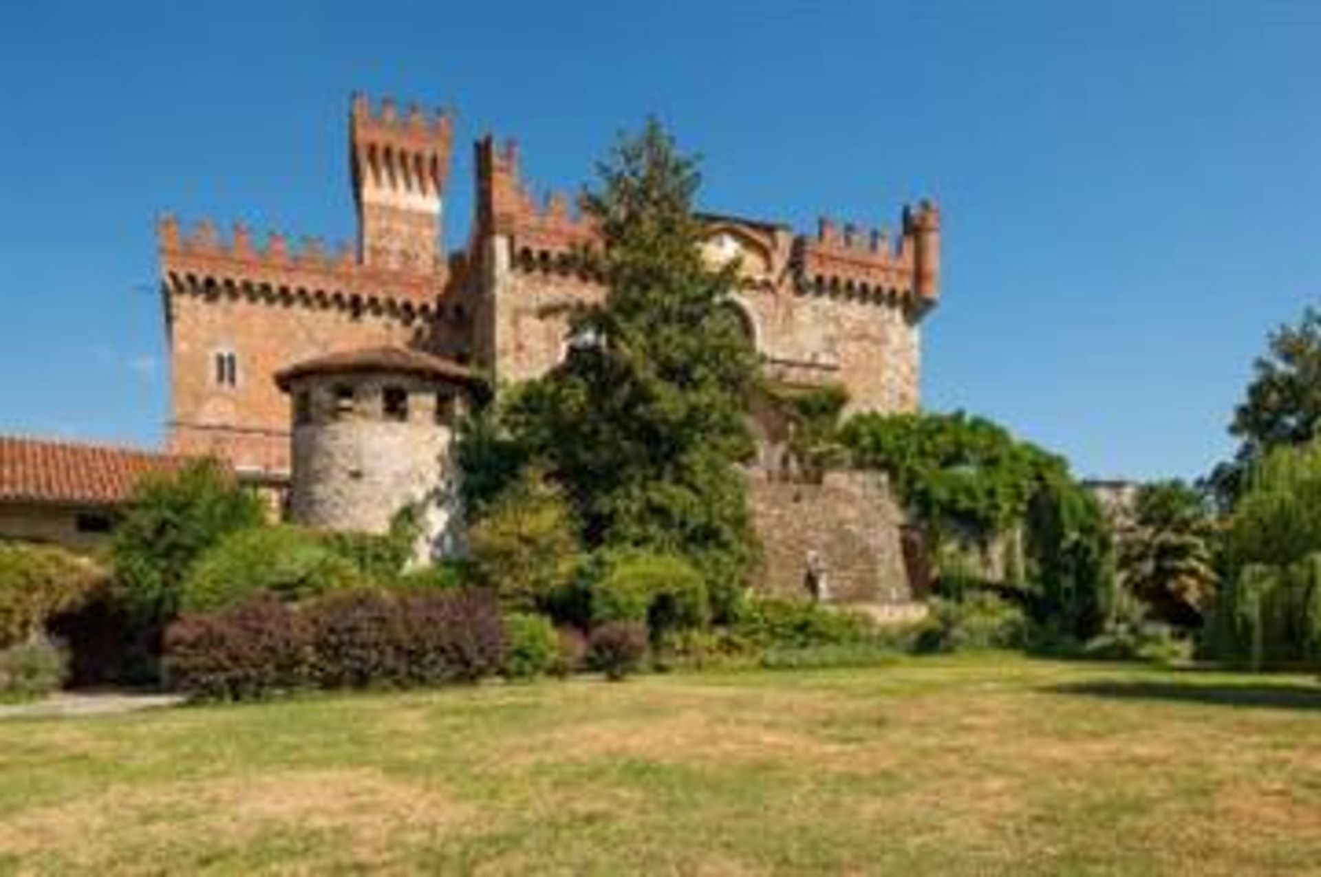 Rumah di Saluzzo, Piemonte 10068341