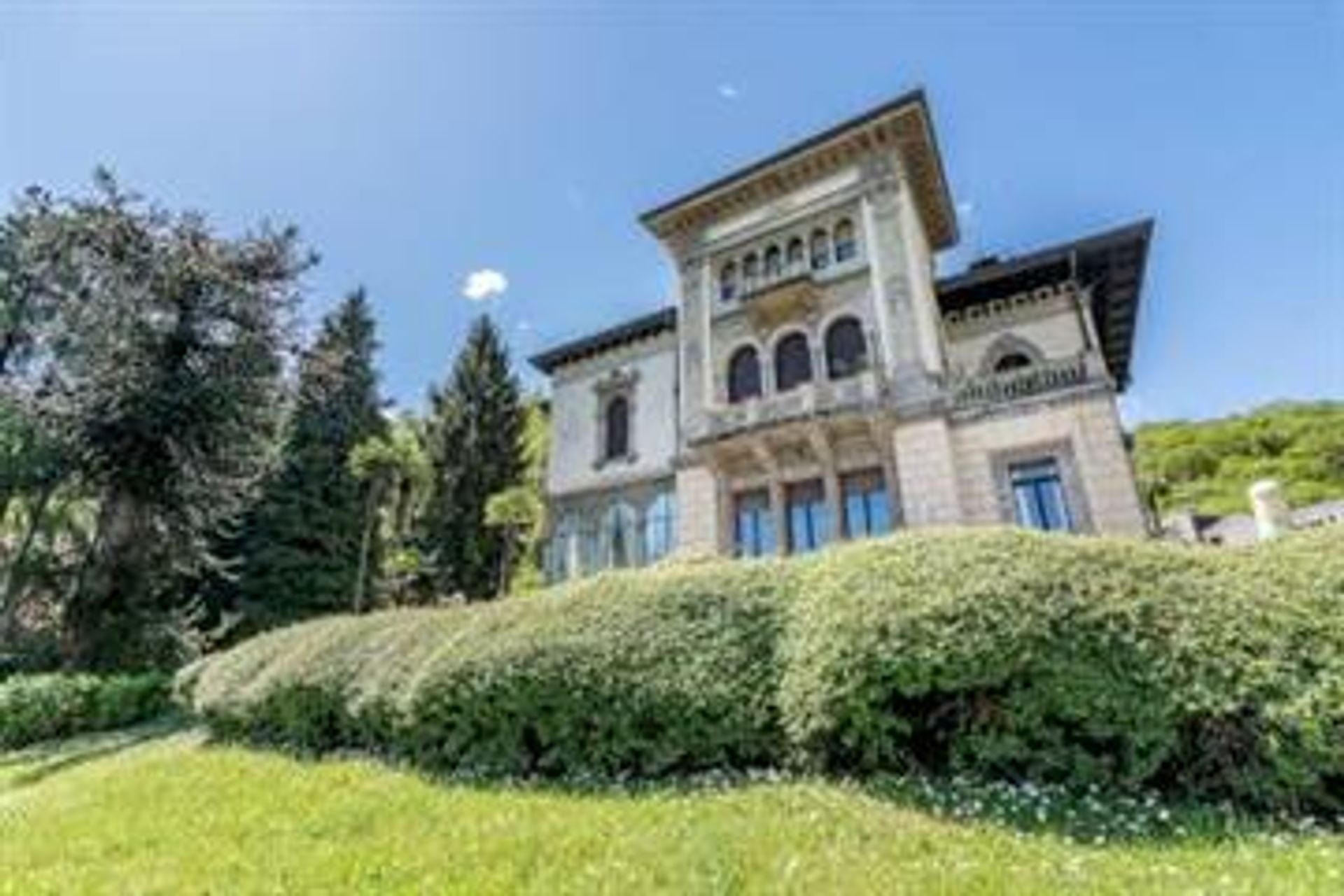 Condominium dans Stresa, Piémont 10068443