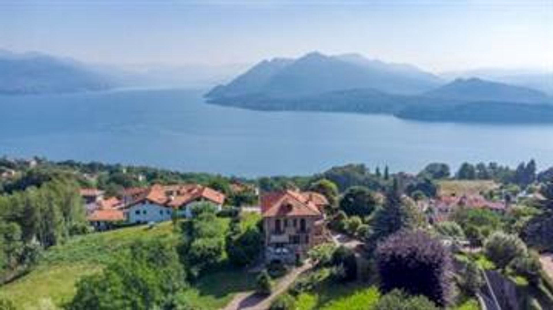 Rumah di Stresa, Piemonte 10068564