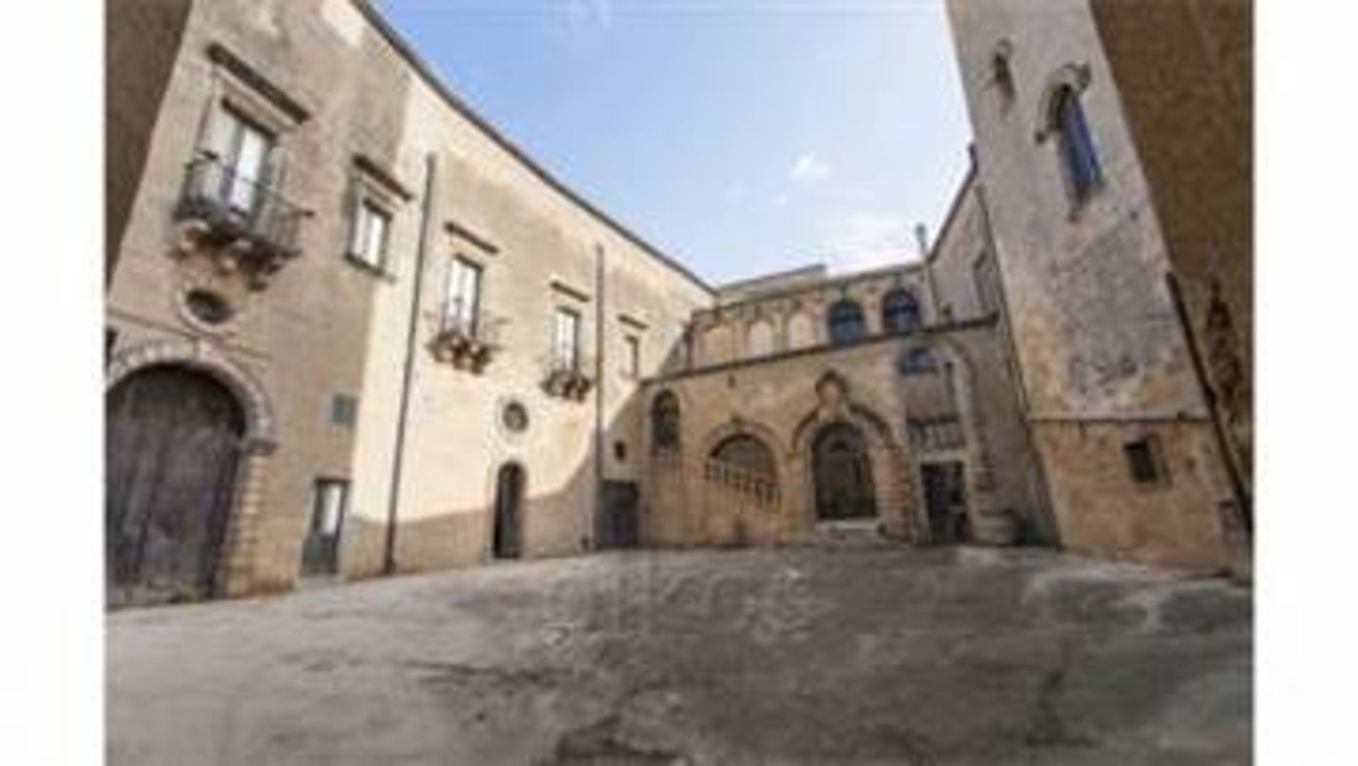 Hus i Parabita, Puglia 10068611