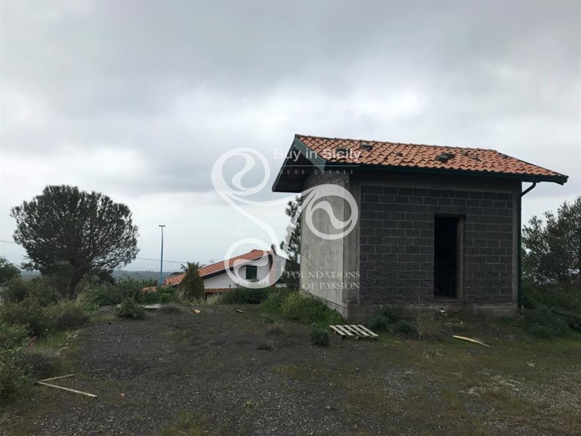 Terre dans Via della Quercia, Sicily 10069313