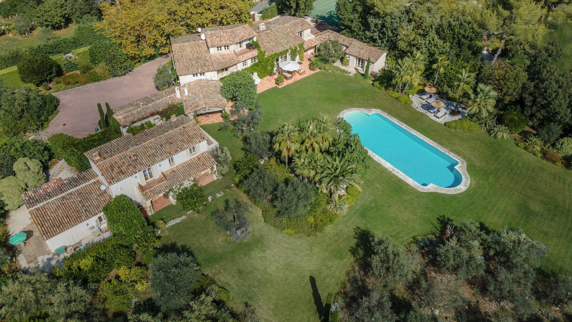 casa en Saint-Paul-De-Vence, Alpes-Maritimes 10069548