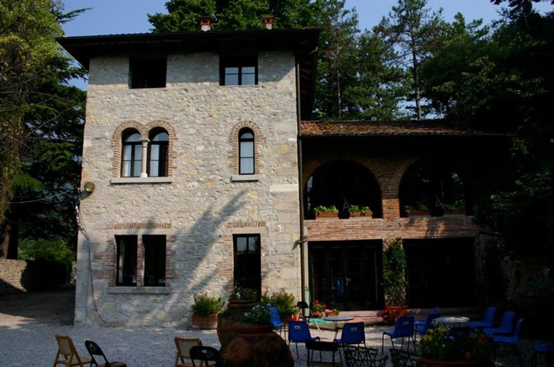 Kondominium w Historical Villa inside of the Castle, Veneto 10069572