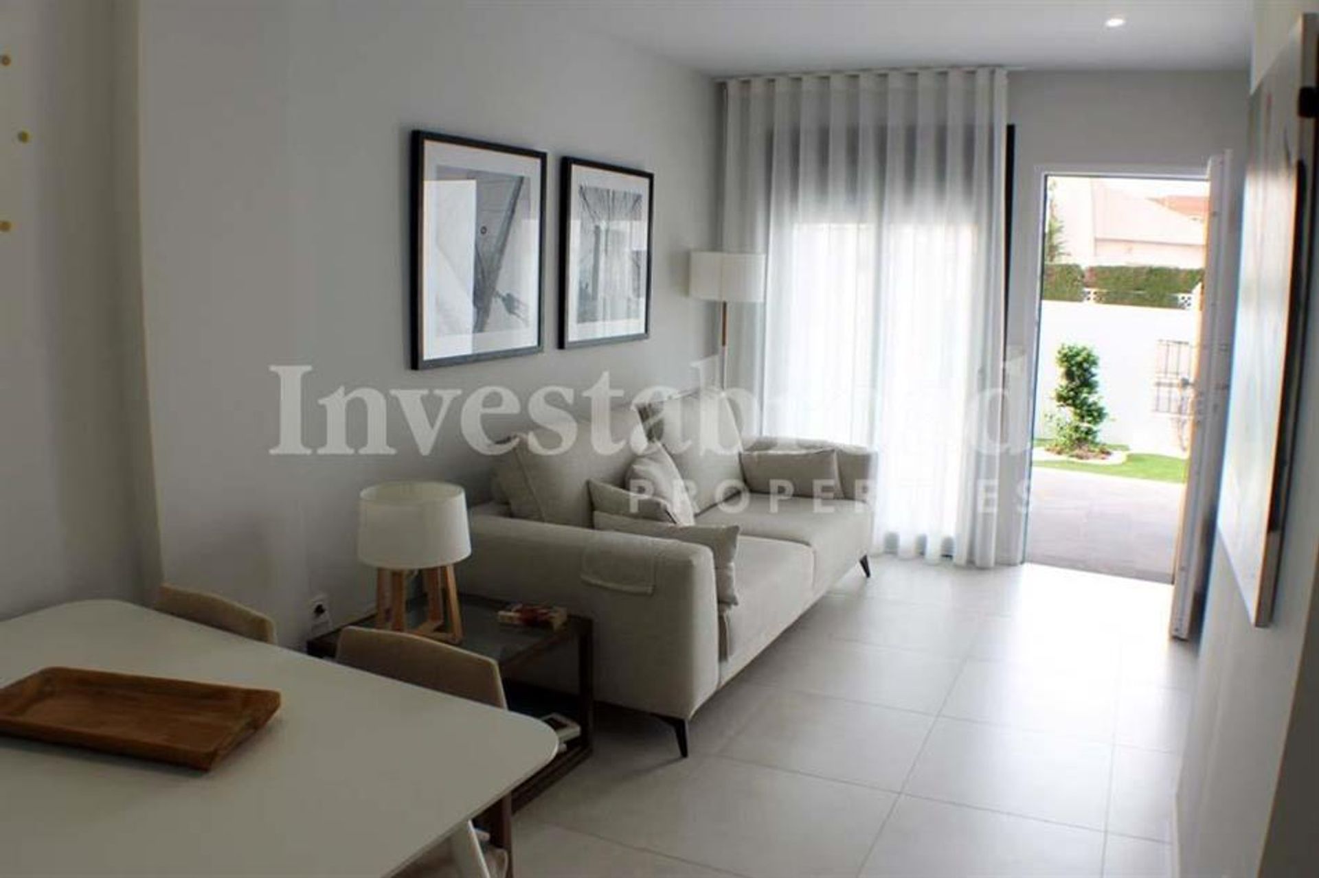 Condominium in Pilar de la Horadada, Alicante 10069615