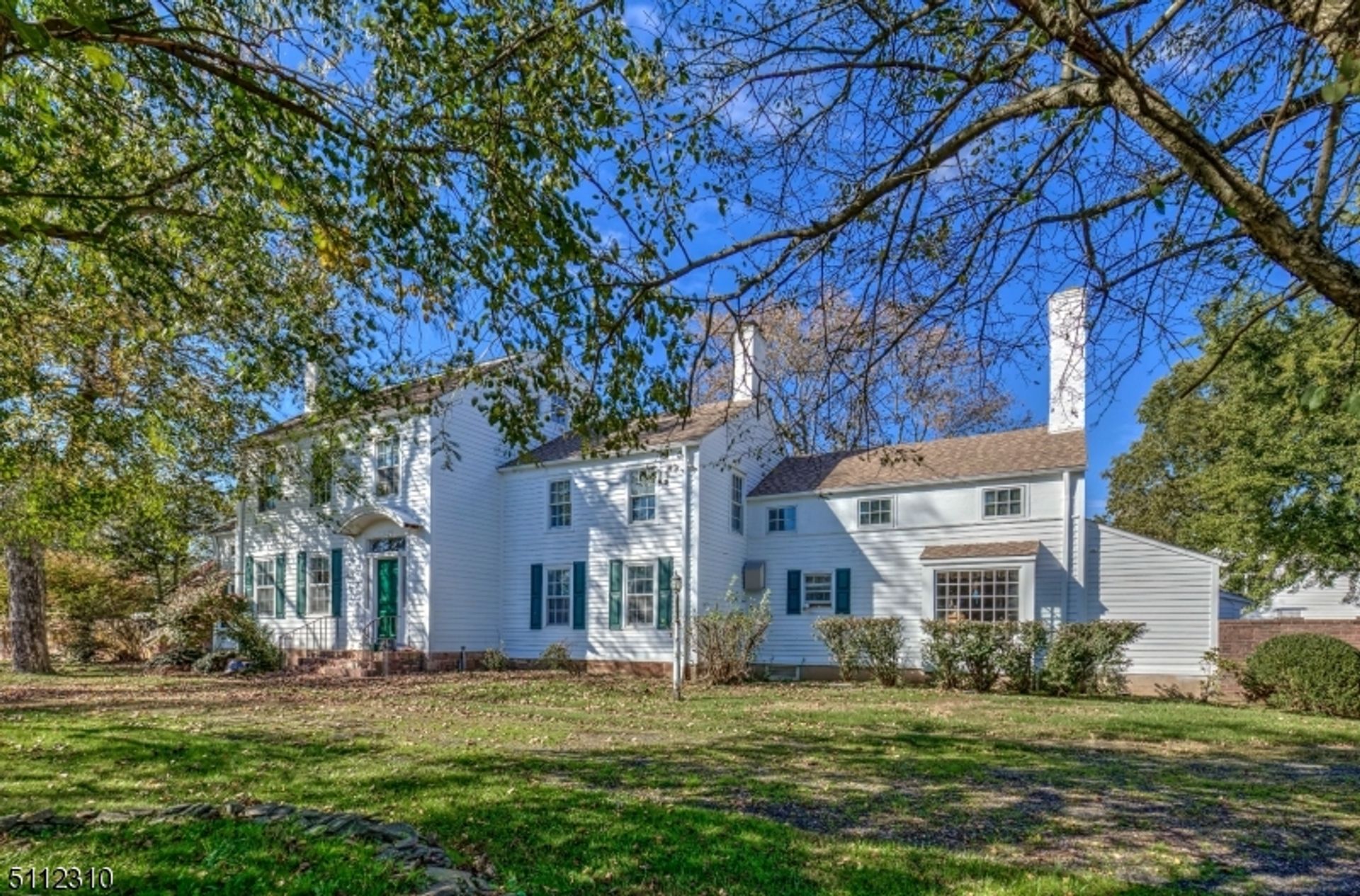 House in Burnt Mills, New Jersey 10070128