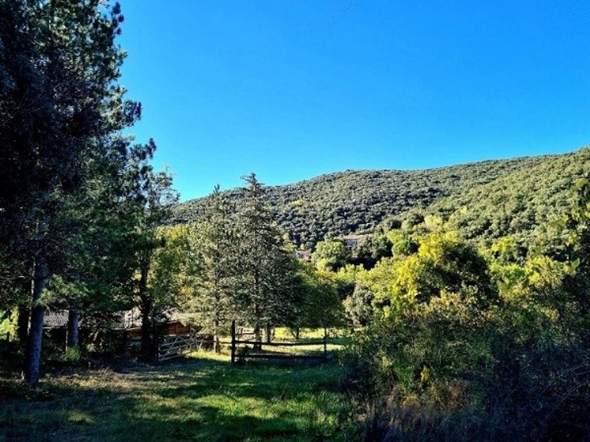 Інший в Beziers, Languedoc-Roussillon 10071347