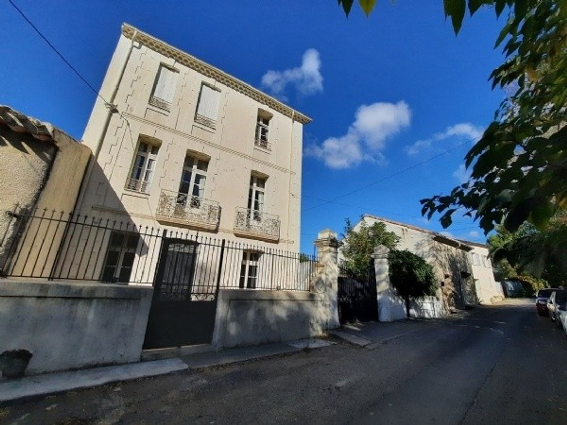 σπίτι σε Beziers, Languedoc-Roussillon 10071368