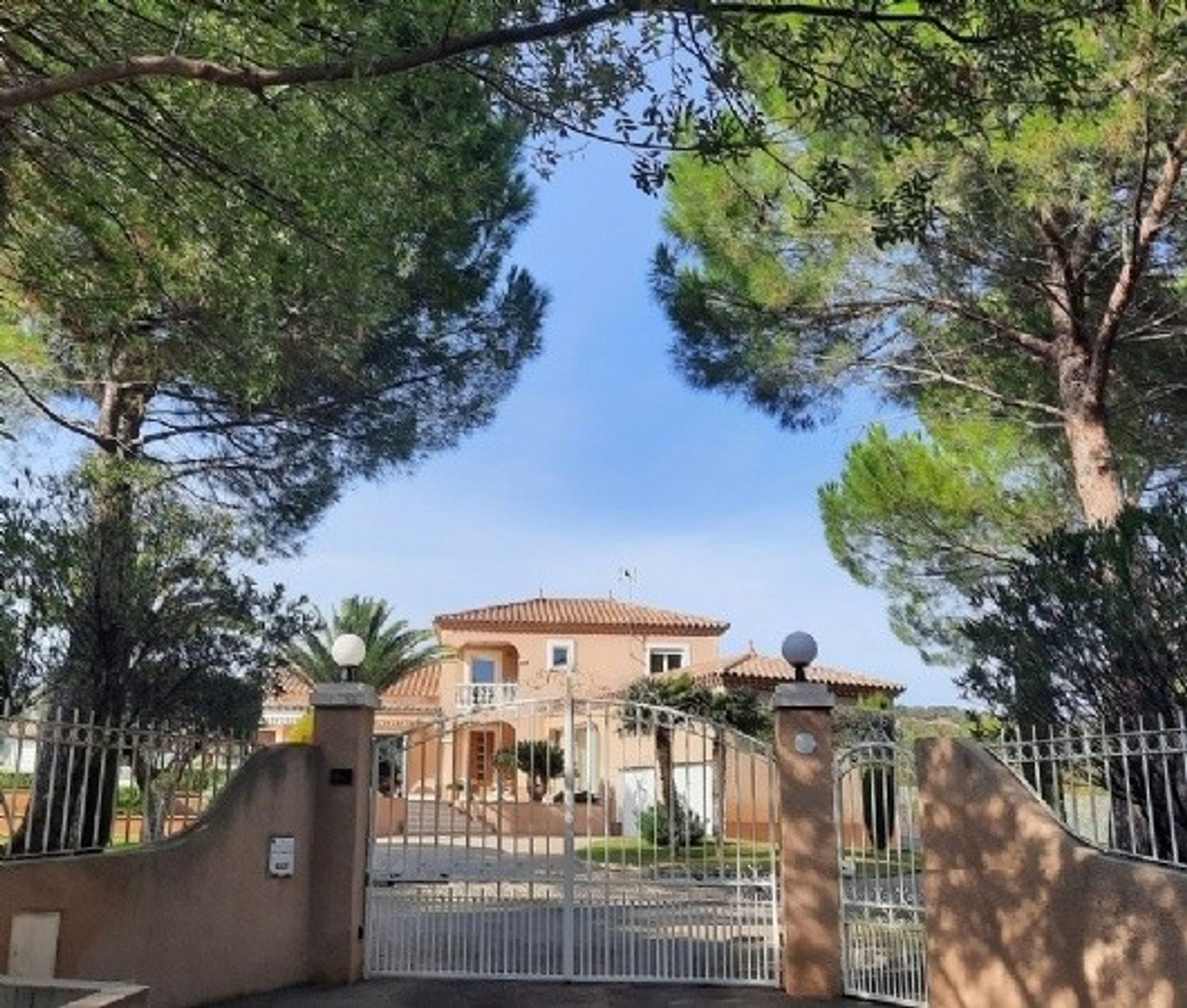 House in Beziers, Occitanie 10071396