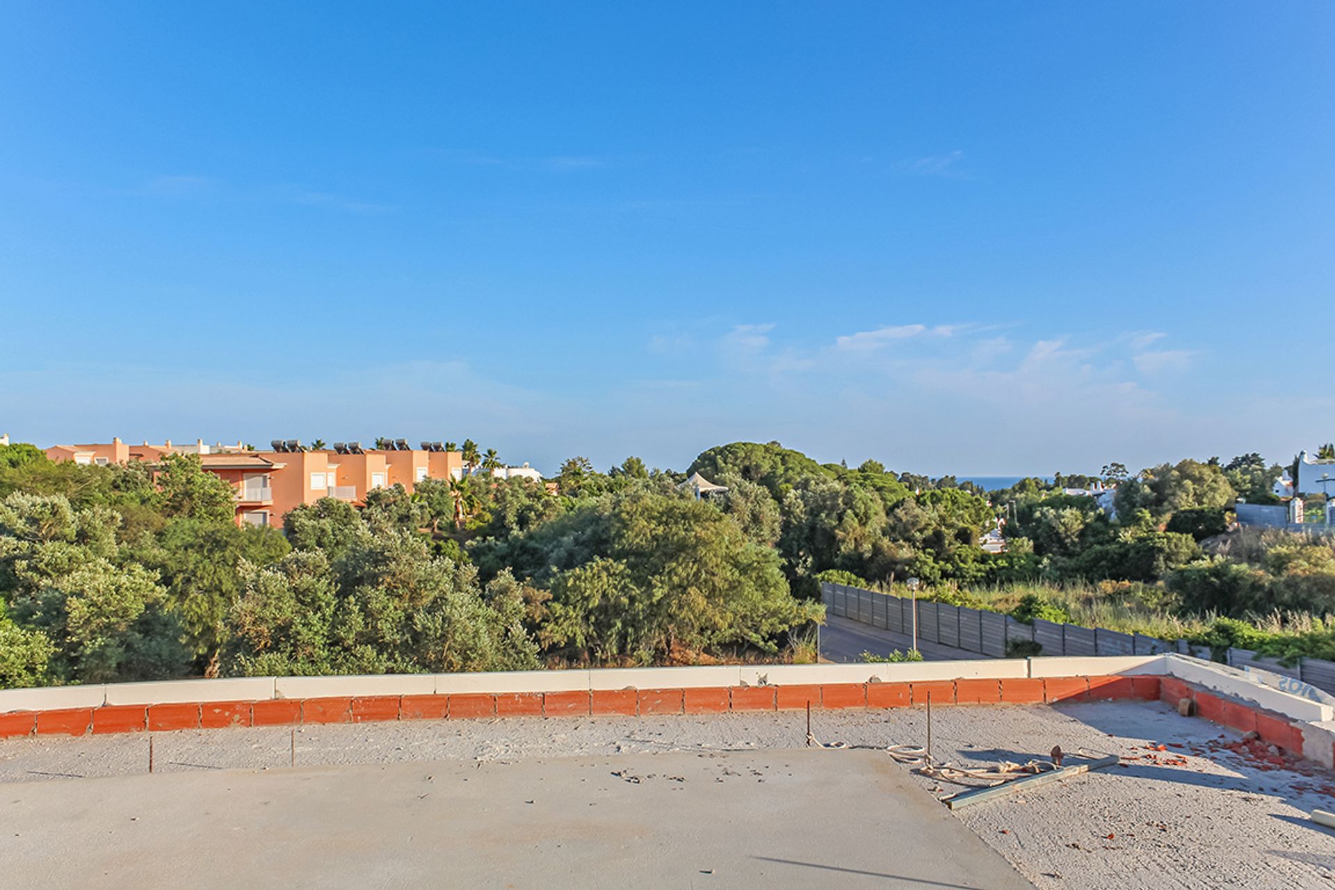 Condominium in Carvoeiro, Faro 10071419