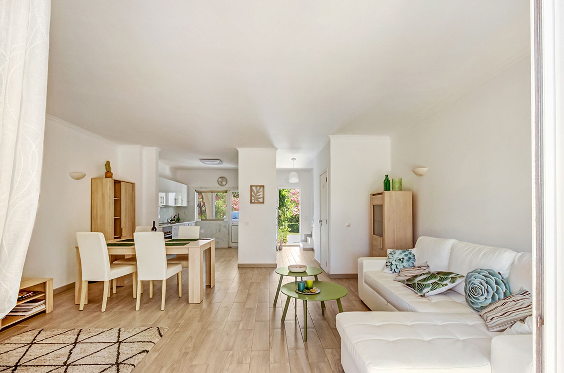 Condominium in Carvoeiro, Algarve 10071445