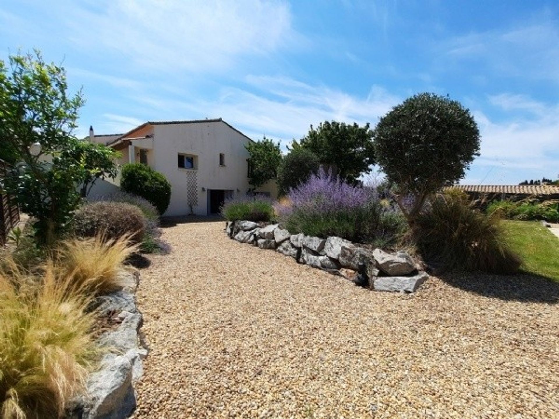 Condominium in Beziers, Occitanie 10074766