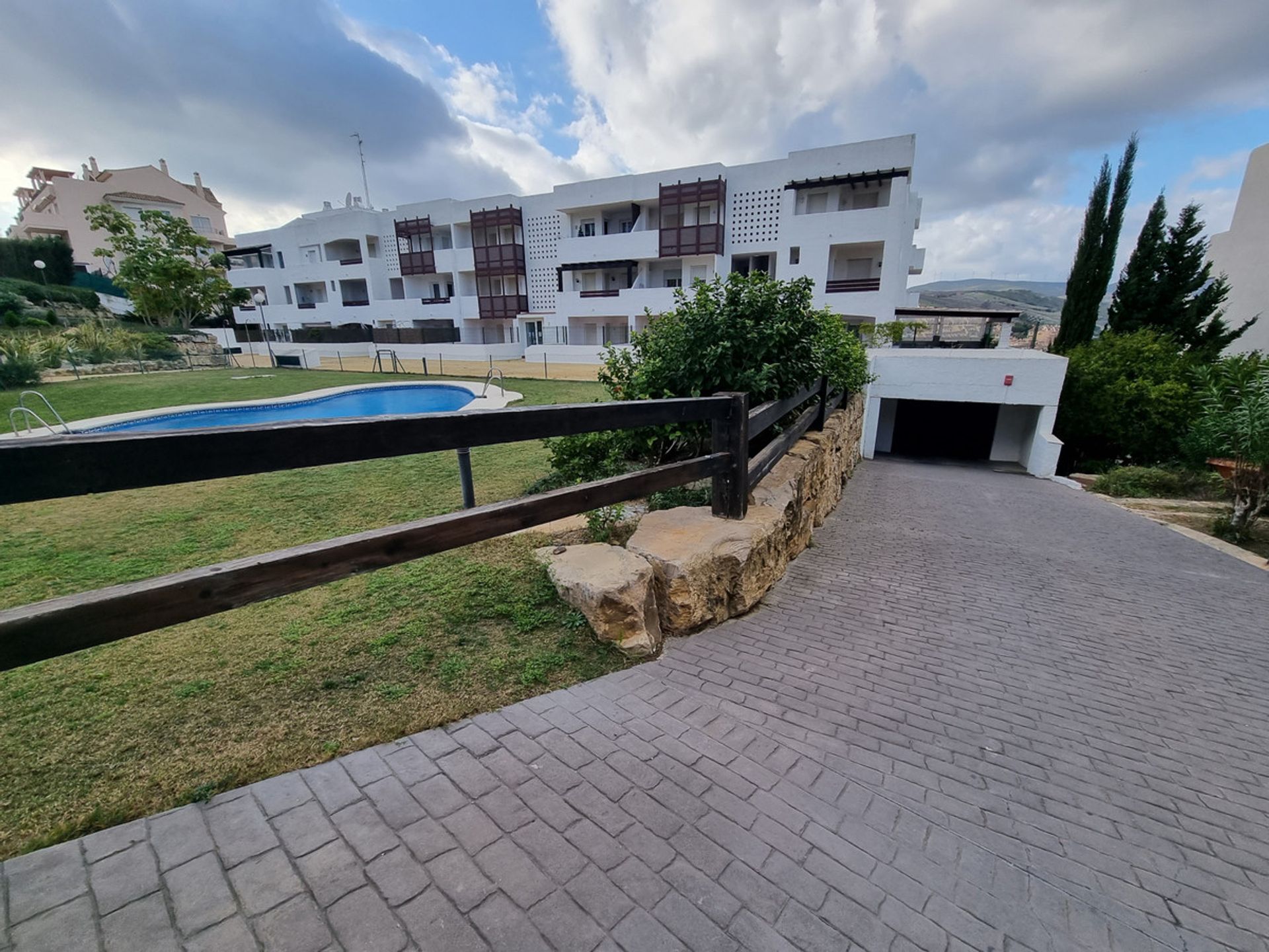 Condominio nel La Duquesa, Costa Del Sol 10075077