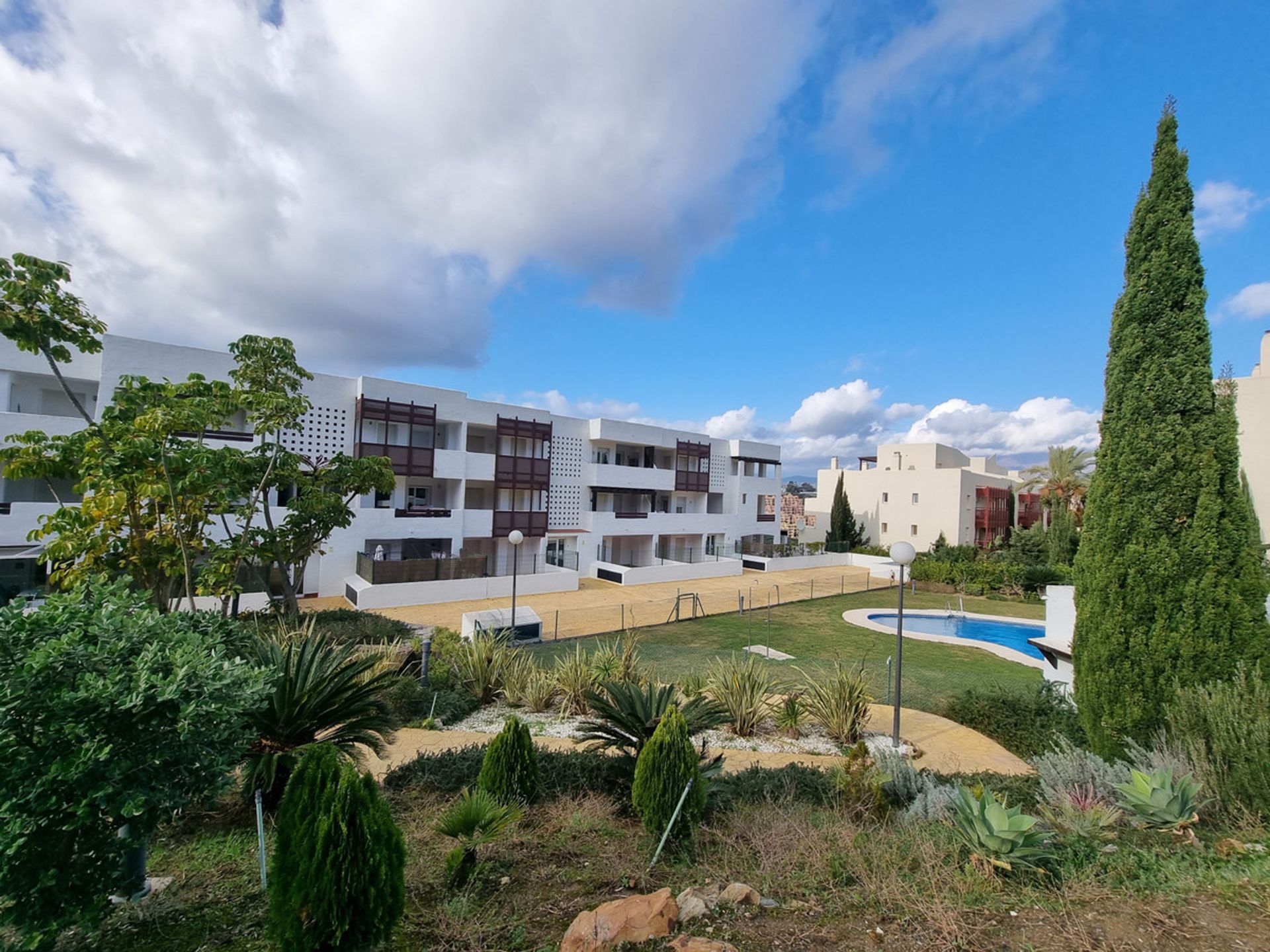 Condominio nel La Duquesa, Costa Del Sol 10075077