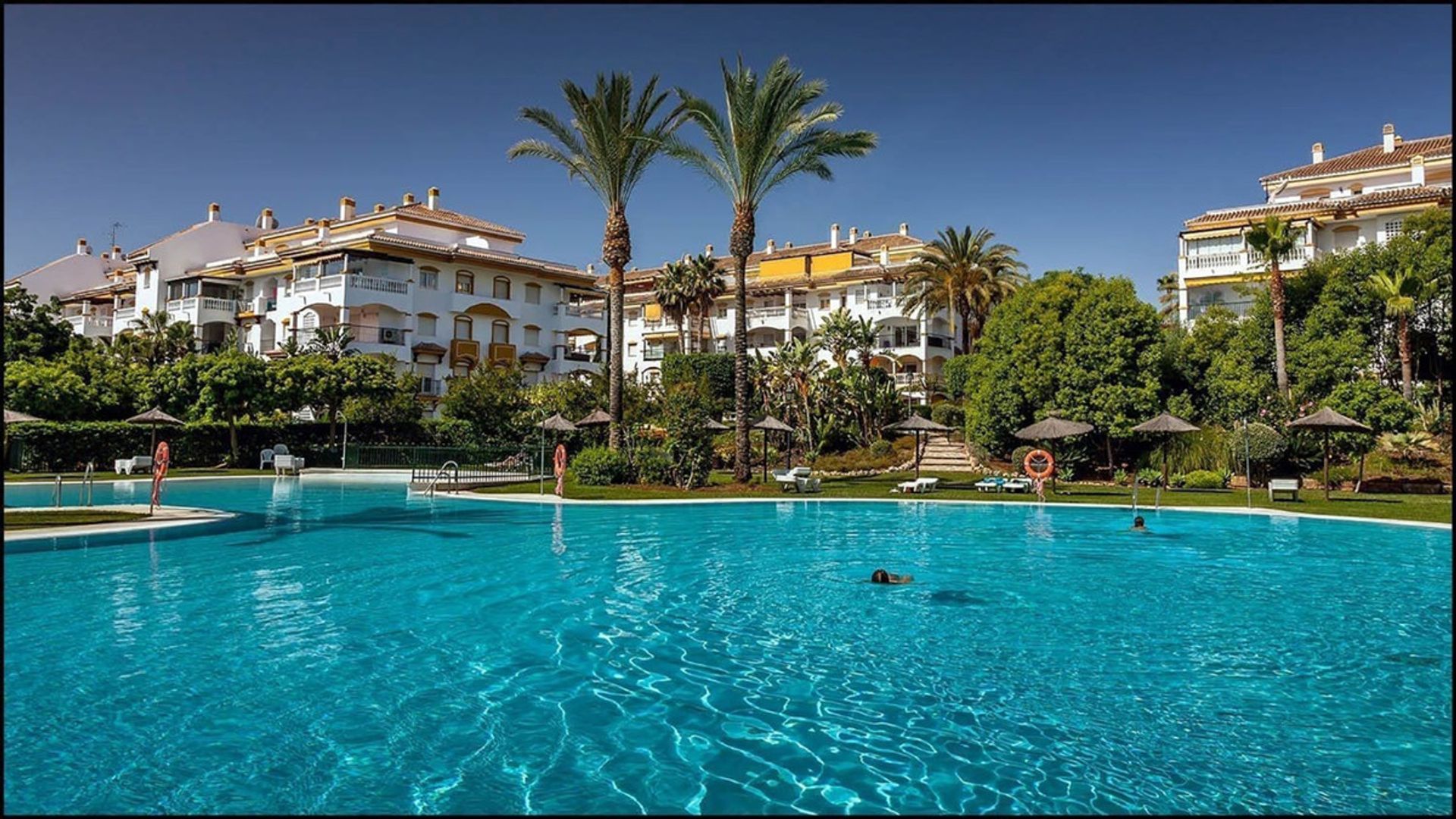 Condominium in El Angel, Andalusia 10075268