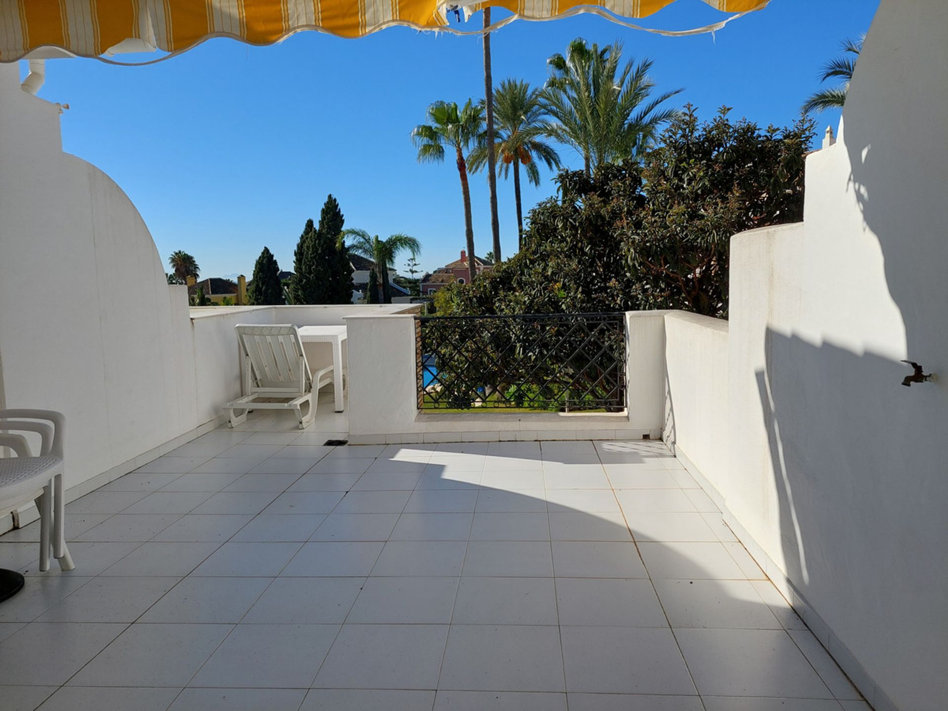 Condominium in El Paraiso, Costa Del Sol 10075304