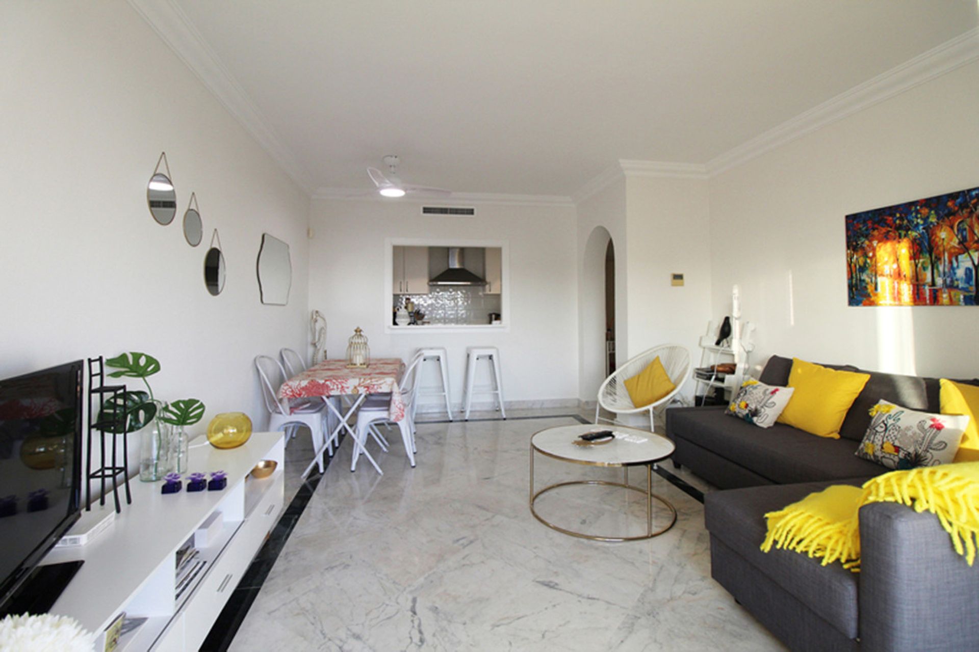 Condominium in Puerto Banus, Costa Del Sol 10075360