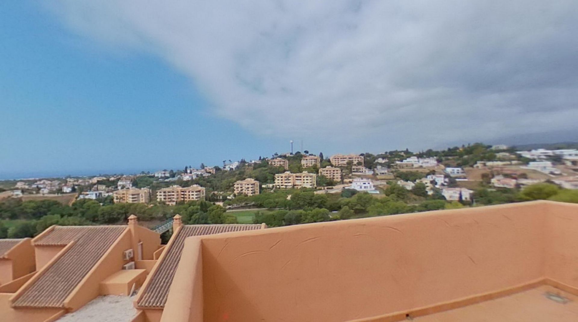 Condominium in Elviria, Costa Del Sol 10075507