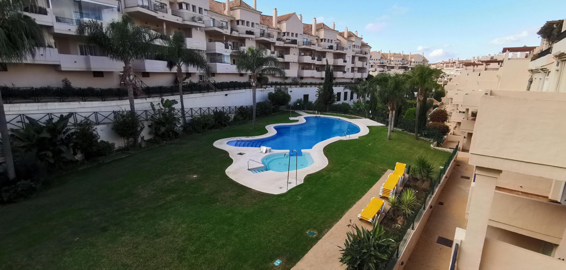 Condominium in Manilva, Costa Del Sol 10075776