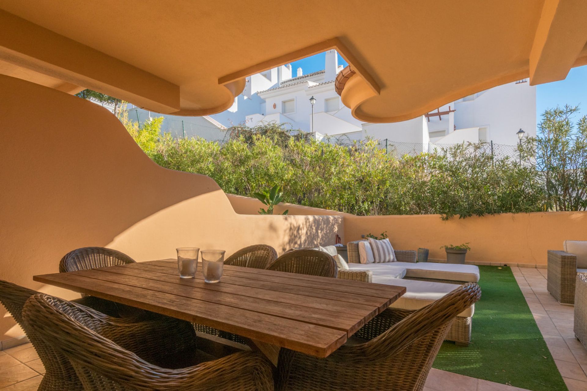 Condominium in Nueva Andalucia, Costa Del Sol 10076573