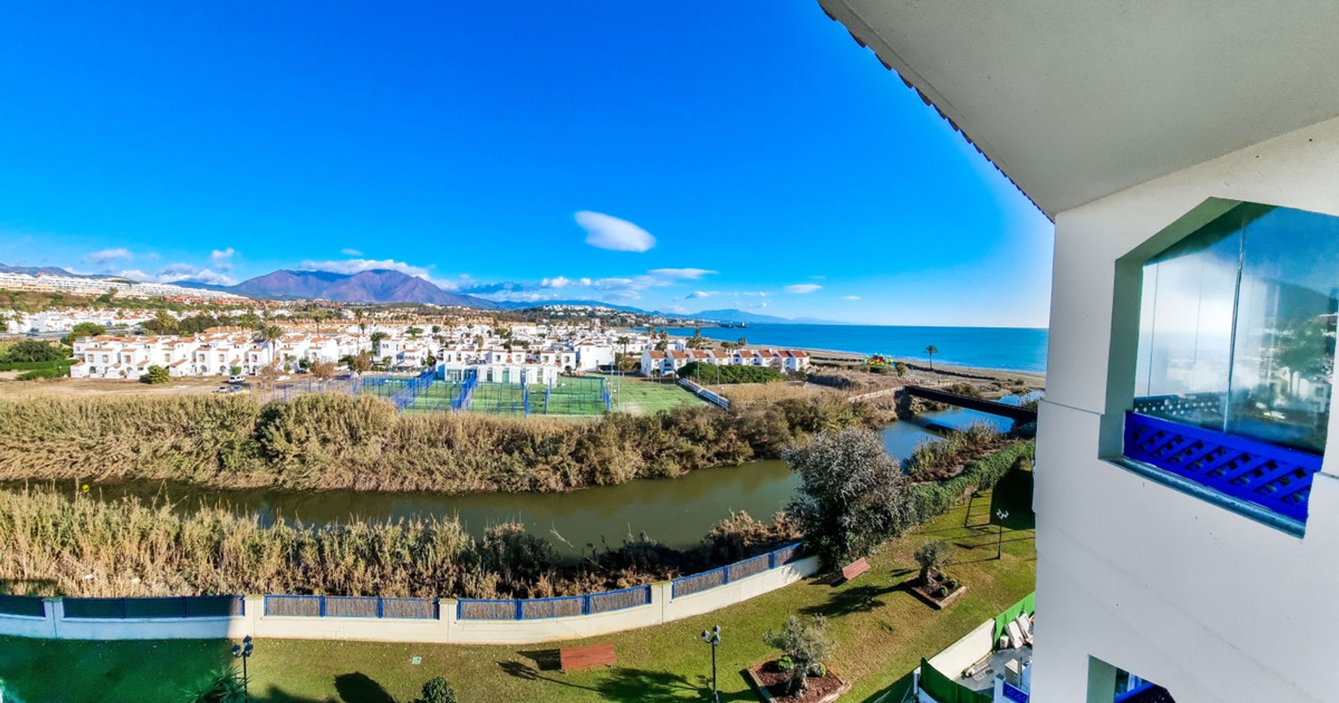 Condominium in San Luis de Sabinillas, Costa Del Sol 10077064