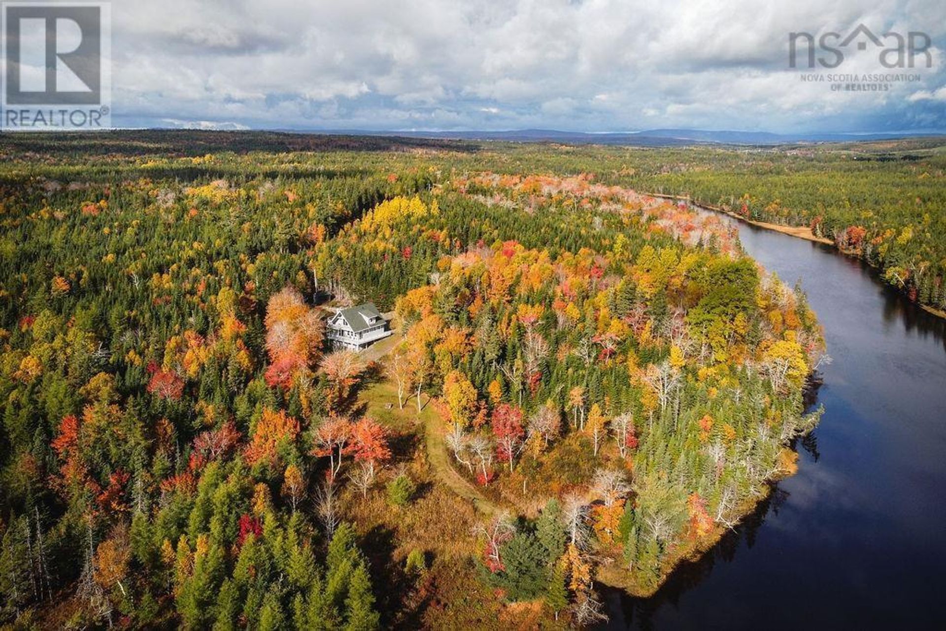 casa no Cleveland, Nova Scotia 10078739