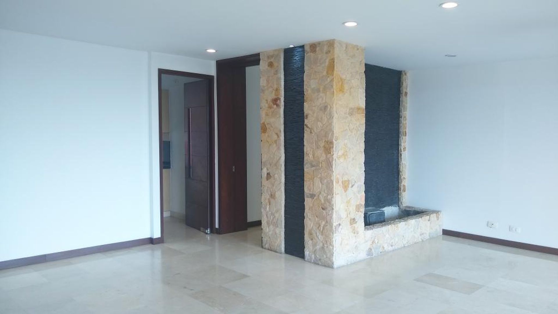 Condominium in El Limonar, Valle del Cauca 10081004