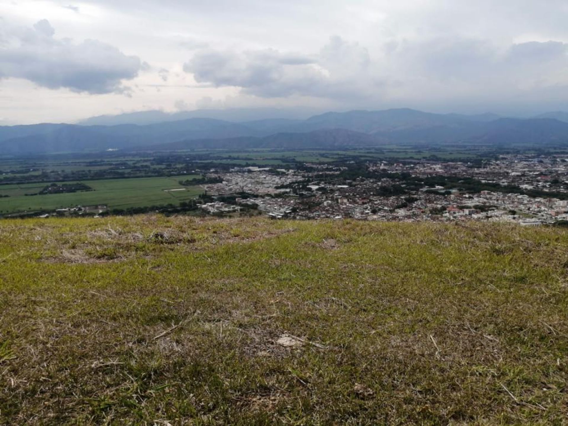 Tanah dalam Guadalajara de Buga,  10081058