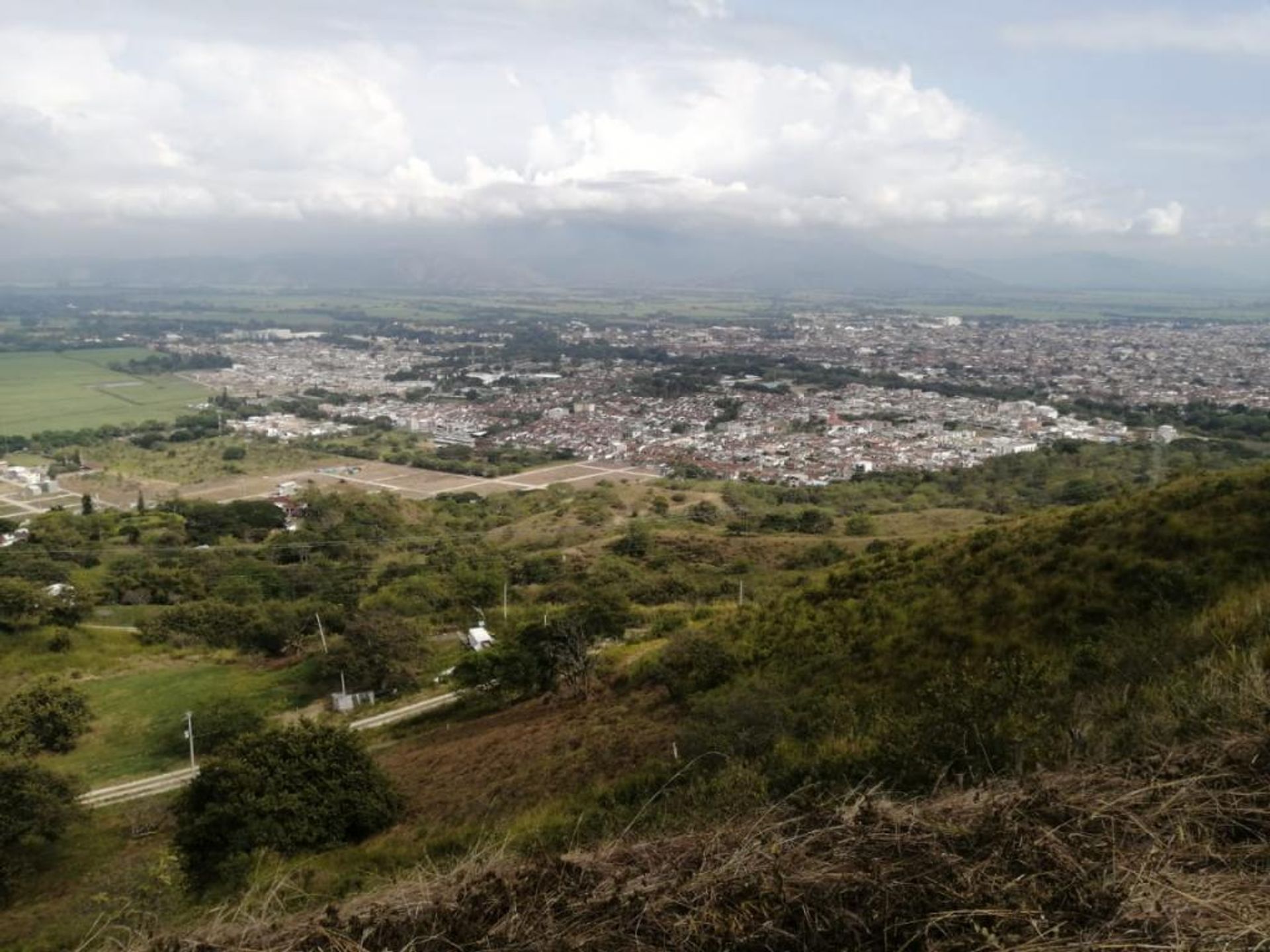 Tanah dalam Guadalajara de Buga,  10081058