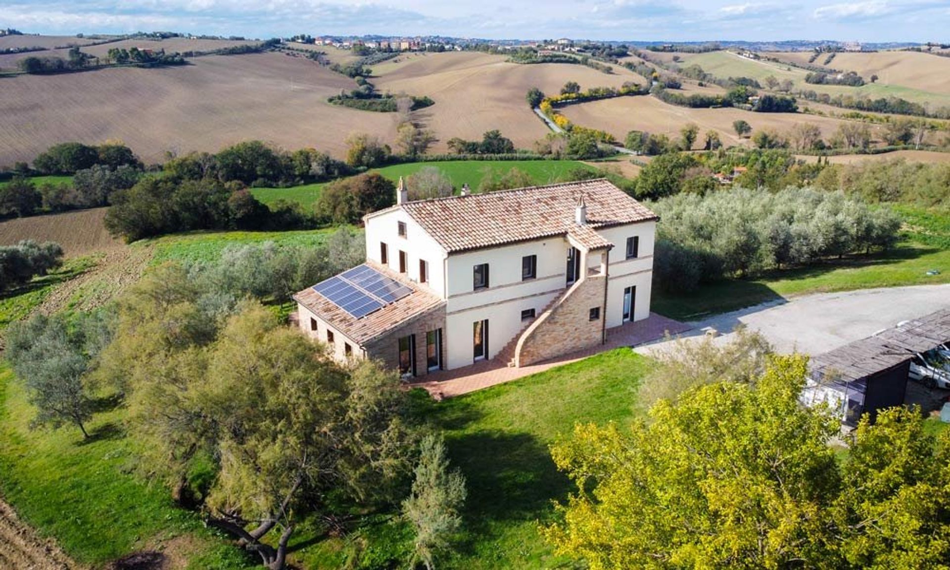 House in Iesi, Marche 10081893