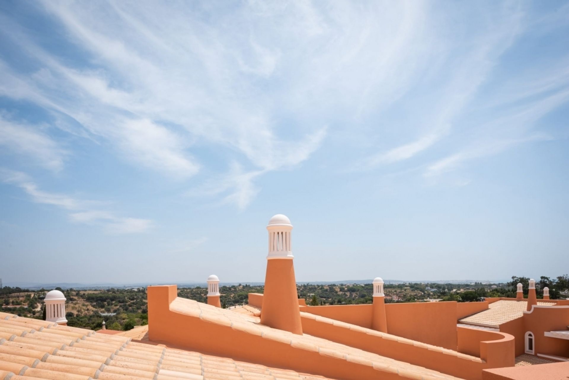 عمارات في Porches, Faro 10081938