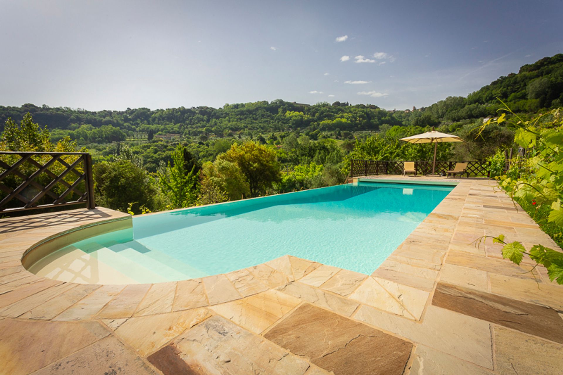 Hus i Volterra, Toscana 10082217