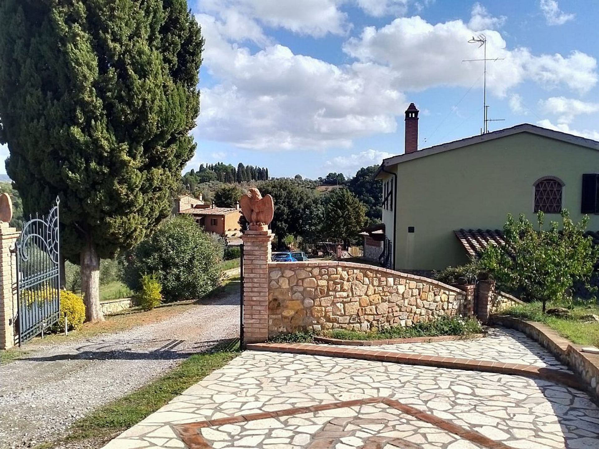 loger dans Volterra, Toscane 10082220