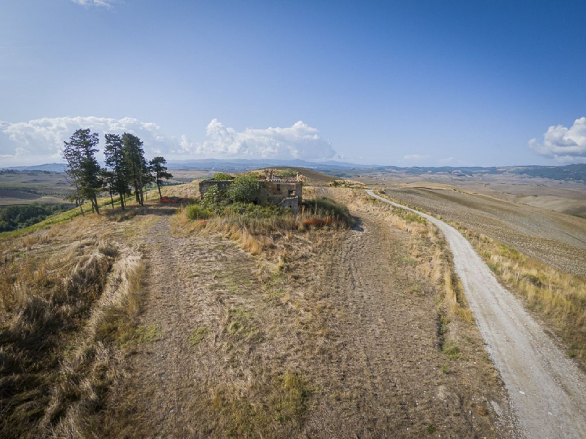 Condominium in Volterra, Tuscany 10082230