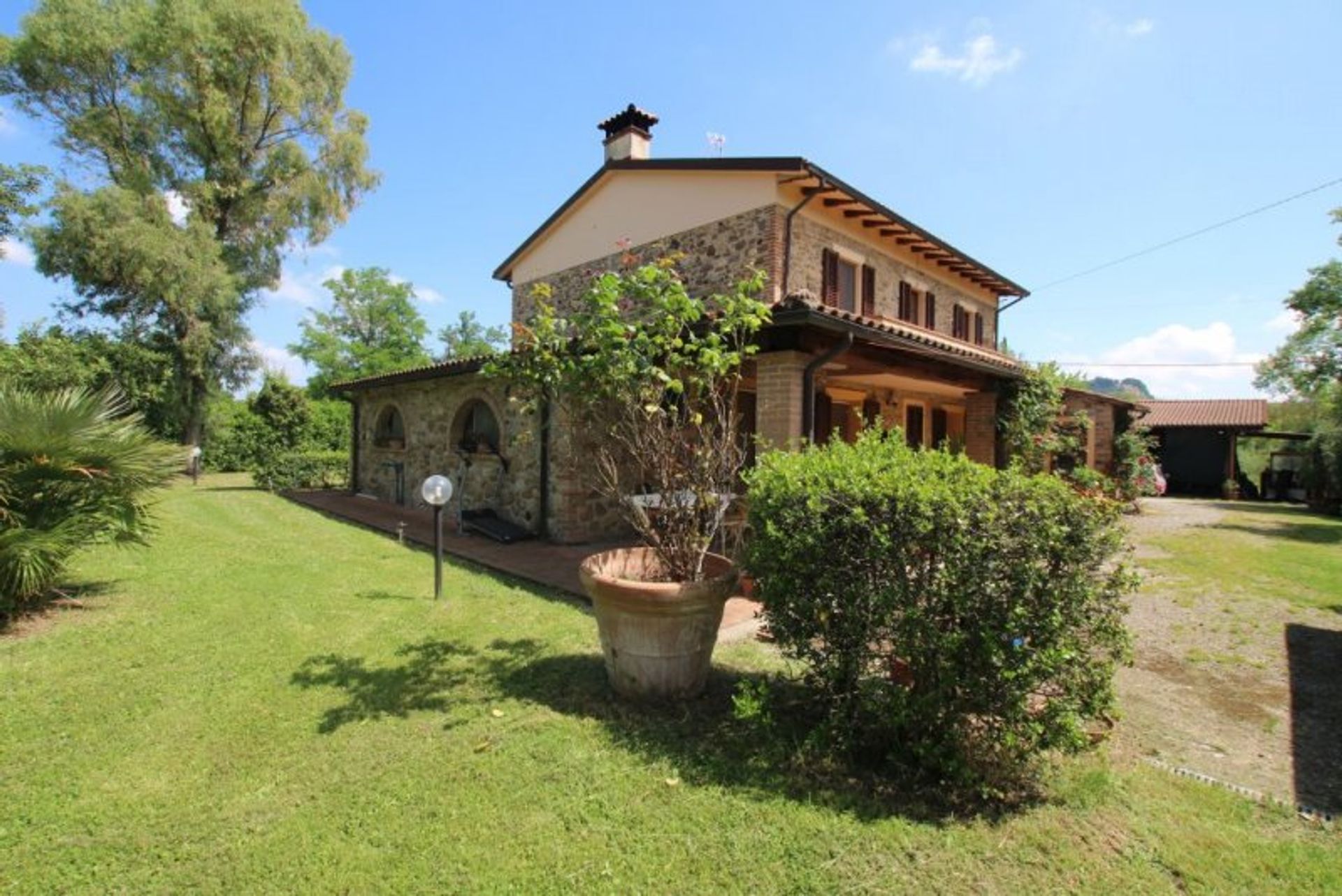 rumah dalam Chianni, Tuscany 10082250